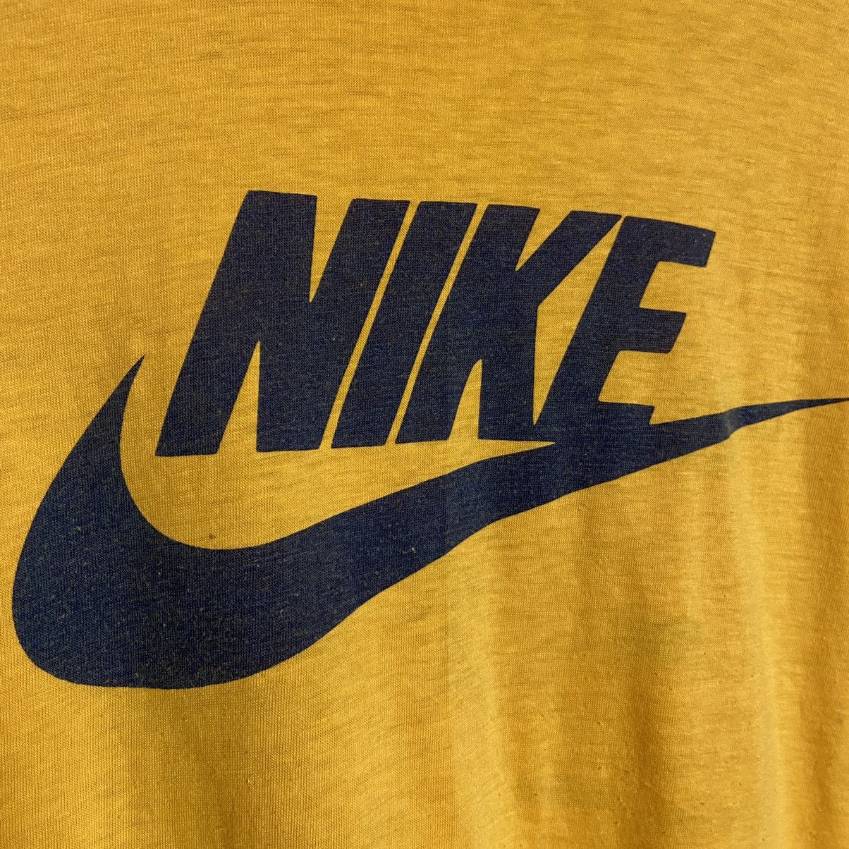 Nike Vintage 1982s Nike Big Swoosh Logo Sports Single Stitch Tee Size US XL / EU 56 / 4 - 5 Thumbnail