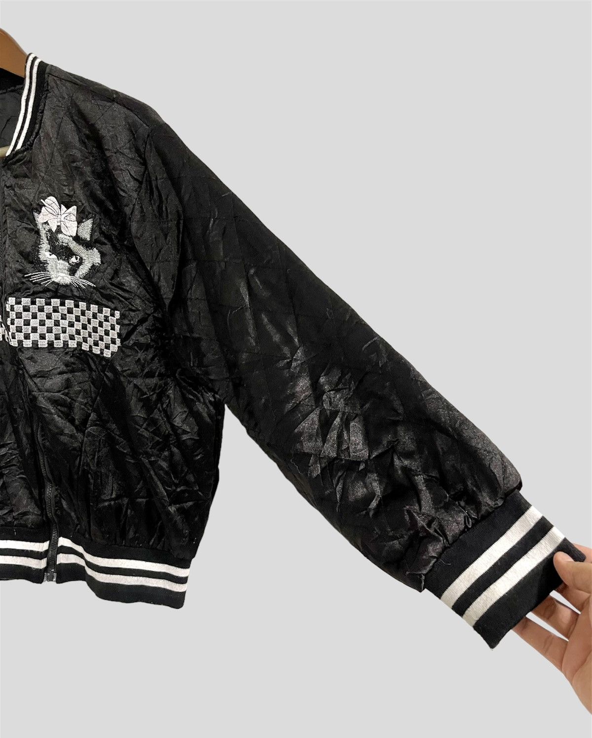 Japanese Brand × Vintage VINTAGE SATIN BLACK CATS FULL ZIPPER SUKAJAN SOUVENIR JACKET Size US M / EU 48-50 / 2 - 5 Thumbnail