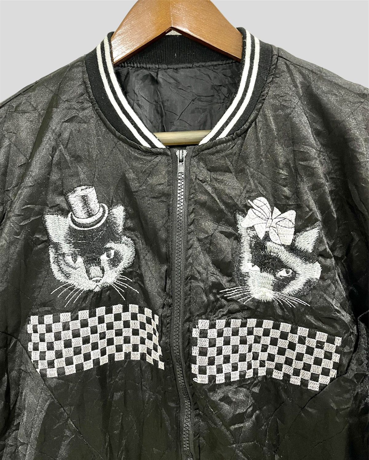 Japanese Brand × Vintage VINTAGE SATIN BLACK CATS FULL ZIPPER SUKAJAN SOUVENIR JACKET Size US M / EU 48-50 / 2 - 3 Thumbnail