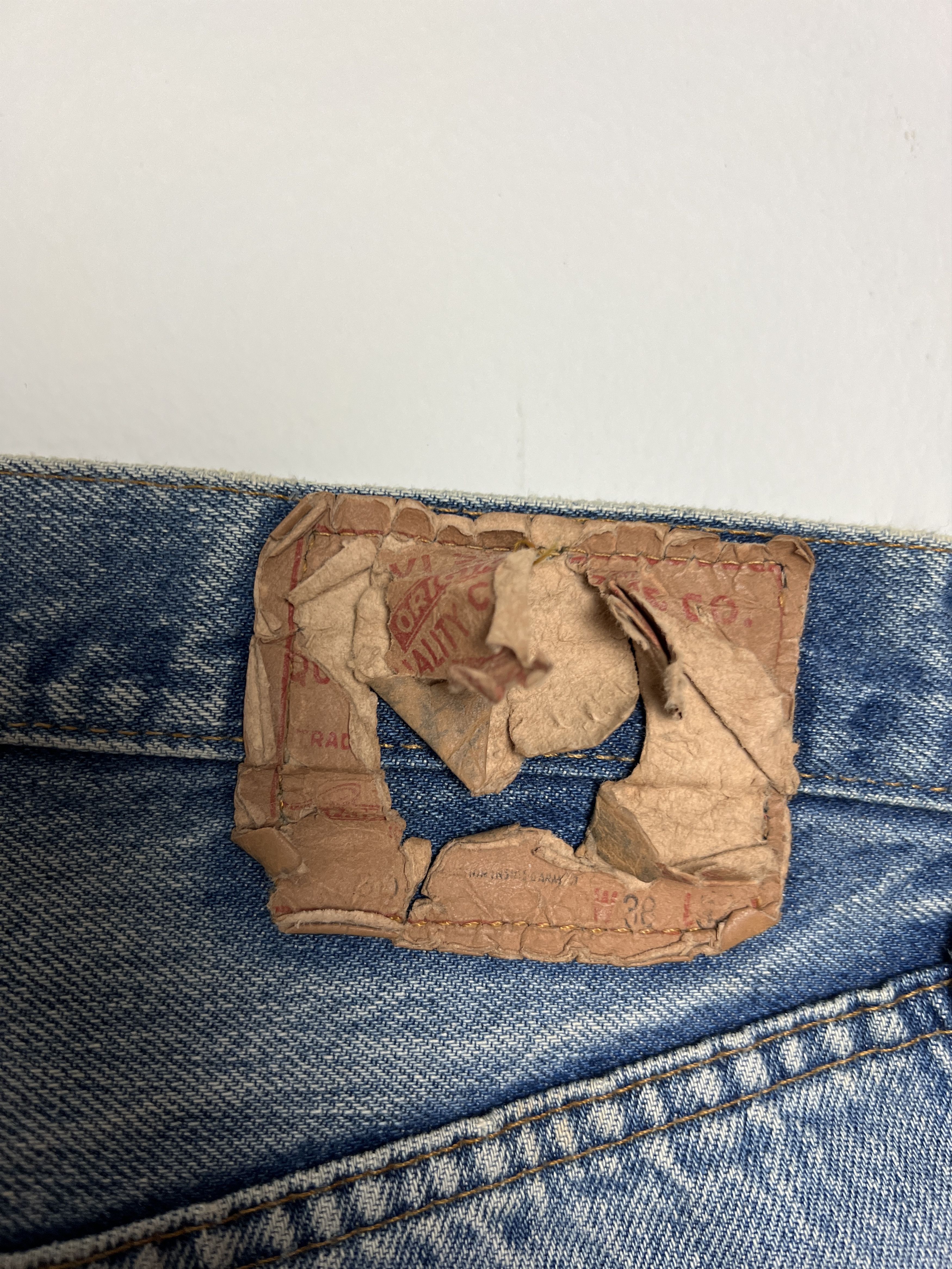 Levi's 1970s Levi's 501 Distressed Redline Selvedge #524 Denim Size US 33 - 10 Thumbnail
