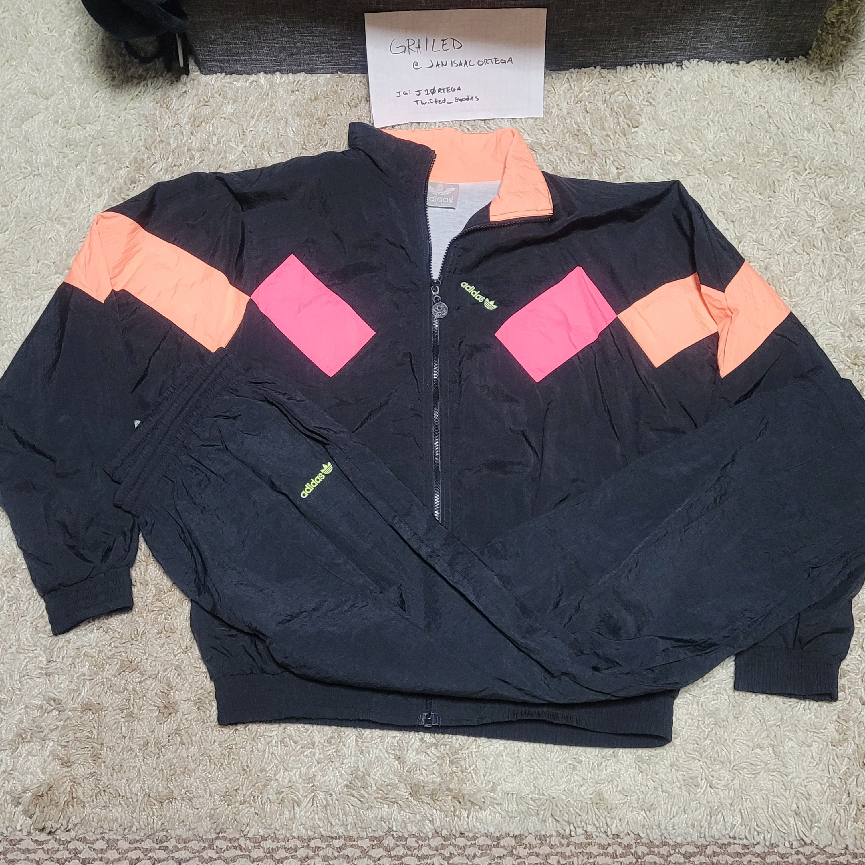 Adidas Mens vintage Adidas track suit size L Size US L / EU 52-54 / 3 - 1 Thumbnail