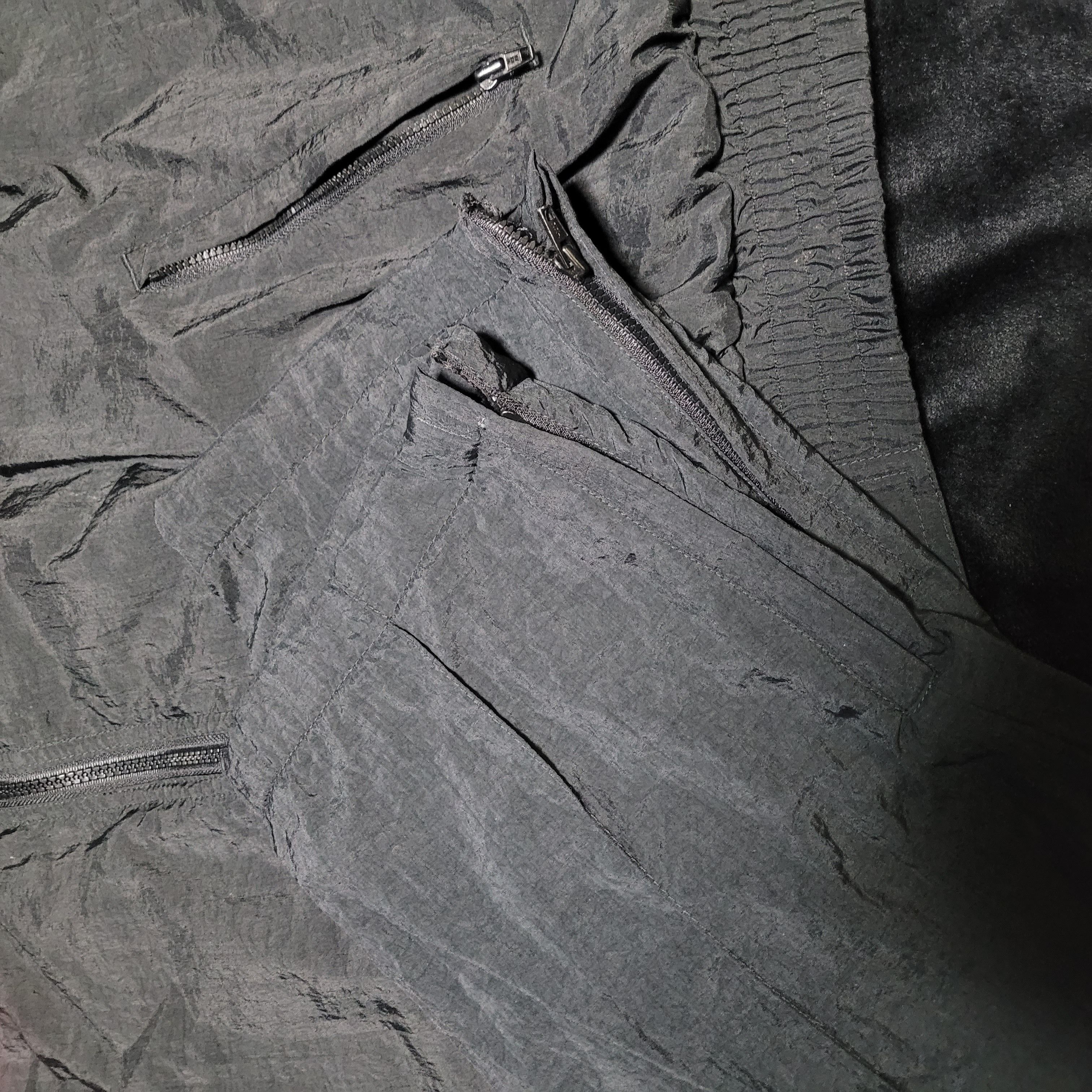 Adidas Mens vintage Adidas track suit size L Size US L / EU 52-54 / 3 - 9 Thumbnail