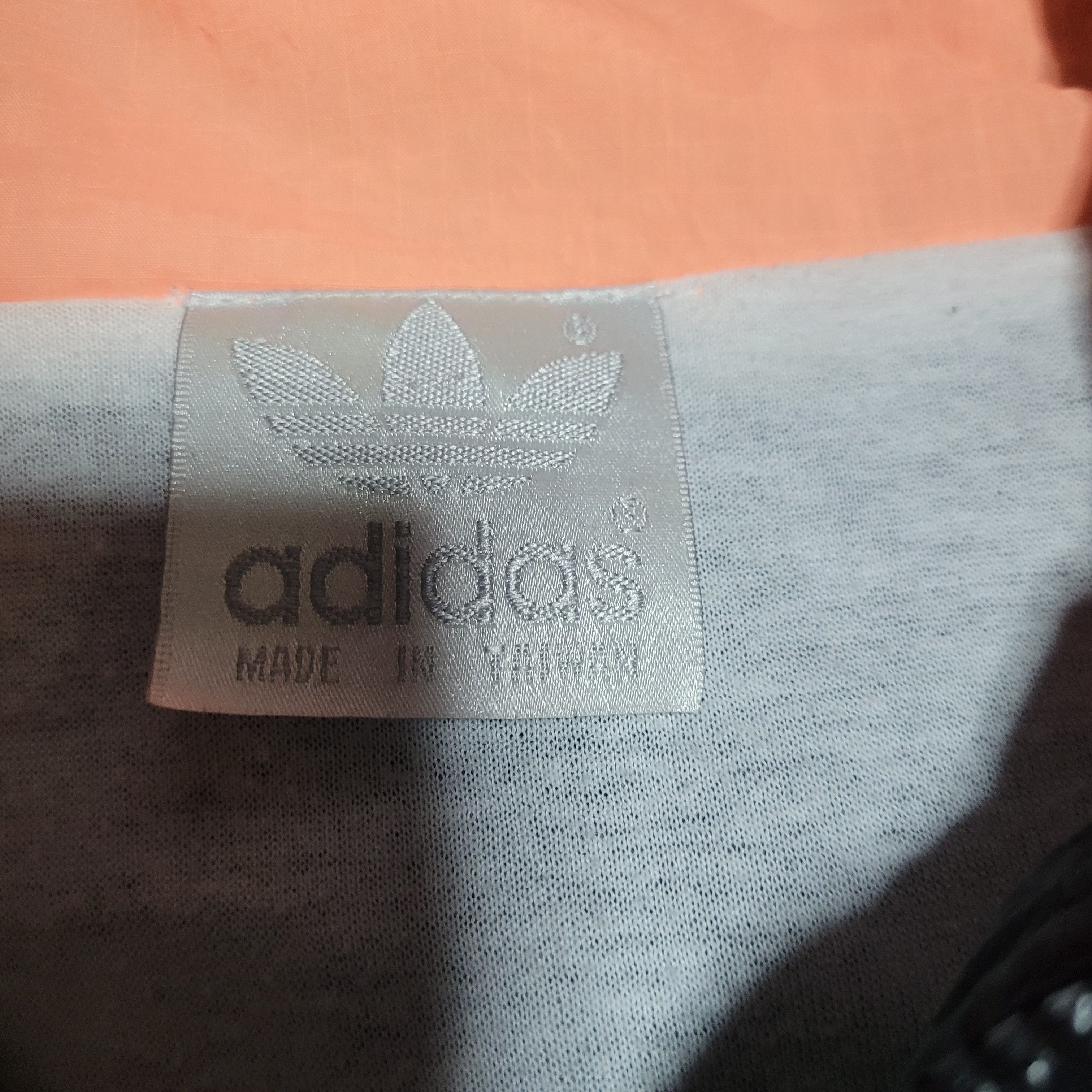 Adidas Mens vintage Adidas track suit size L Size US L / EU 52-54 / 3 - 6 Thumbnail