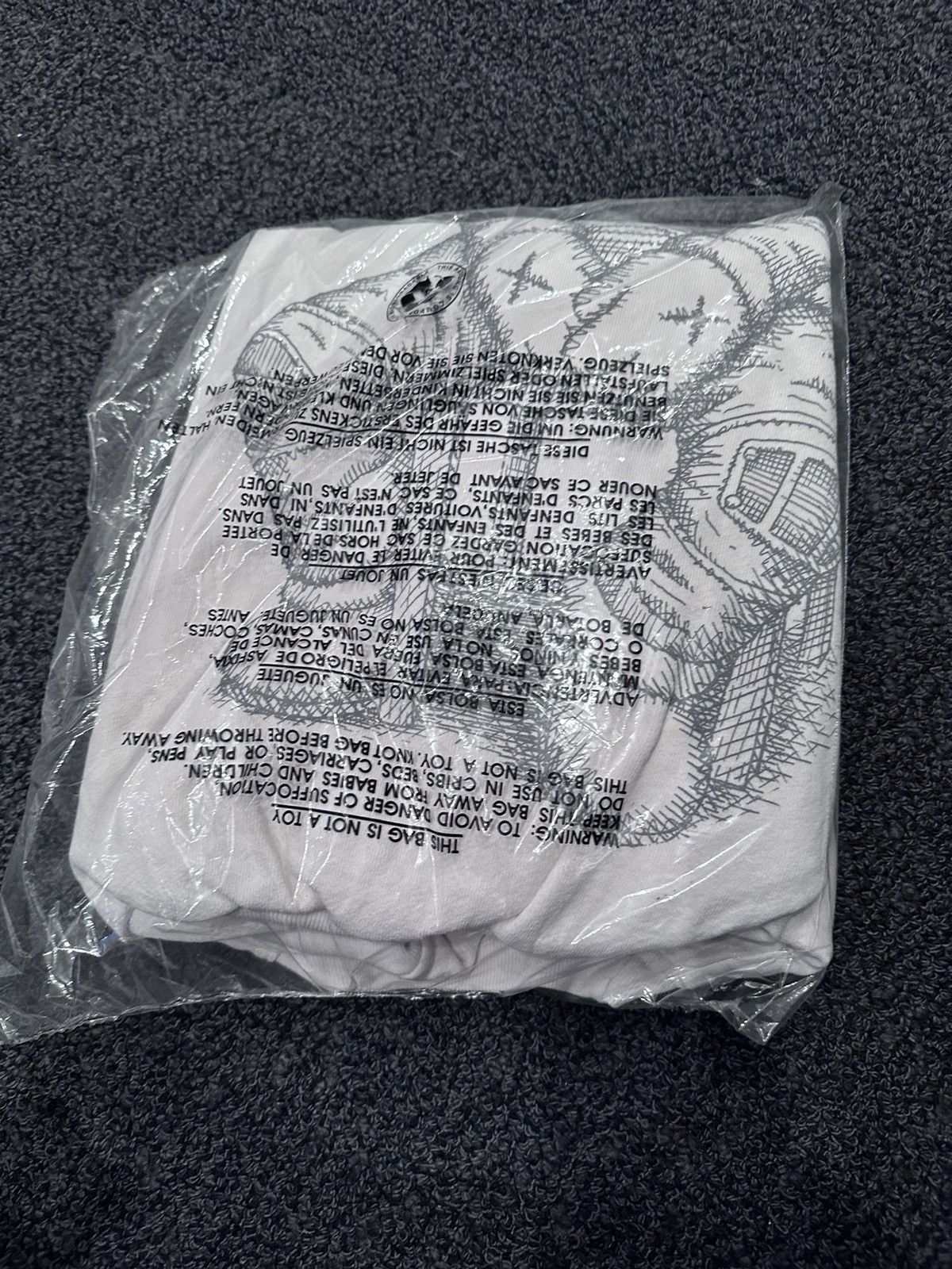 Kaws × Kid Cudi Kaws x Kid Cudi Crewneck Size US XL / EU 56 / 4 - 4 Thumbnail