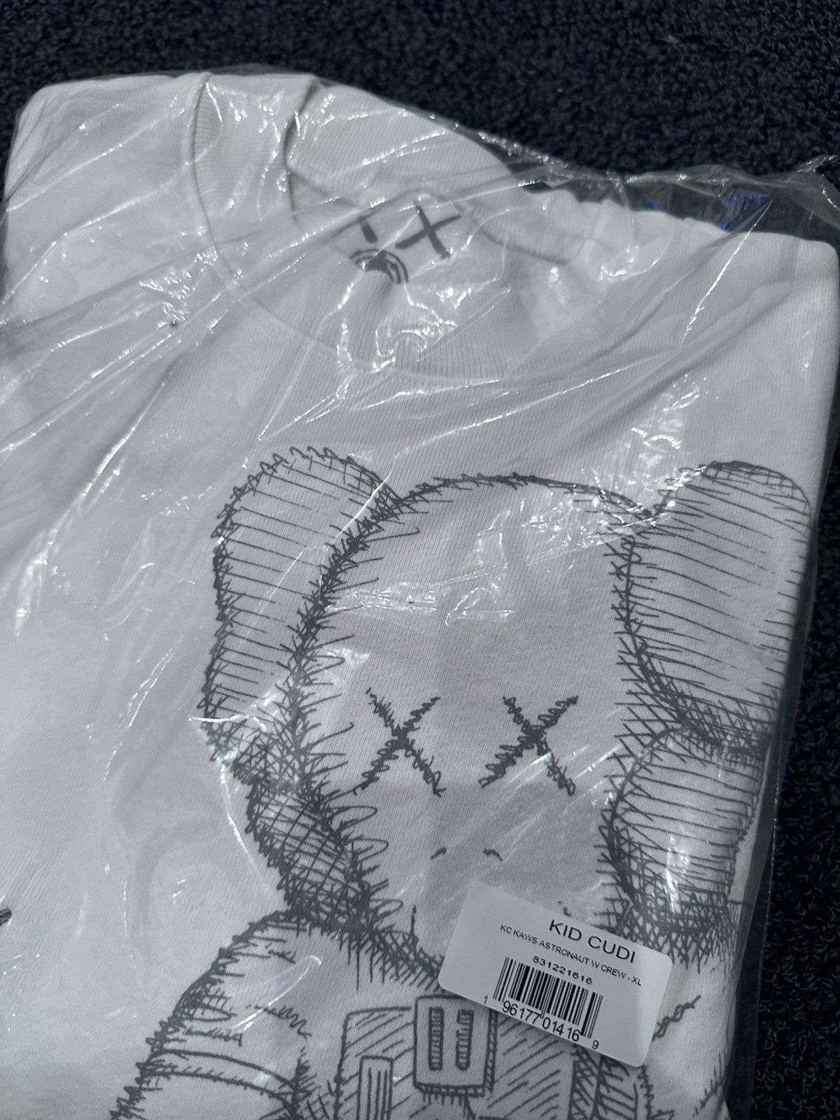 Kaws × Kid Cudi Kaws x Kid Cudi Crewneck Size US XL / EU 56 / 4 - 3 Thumbnail