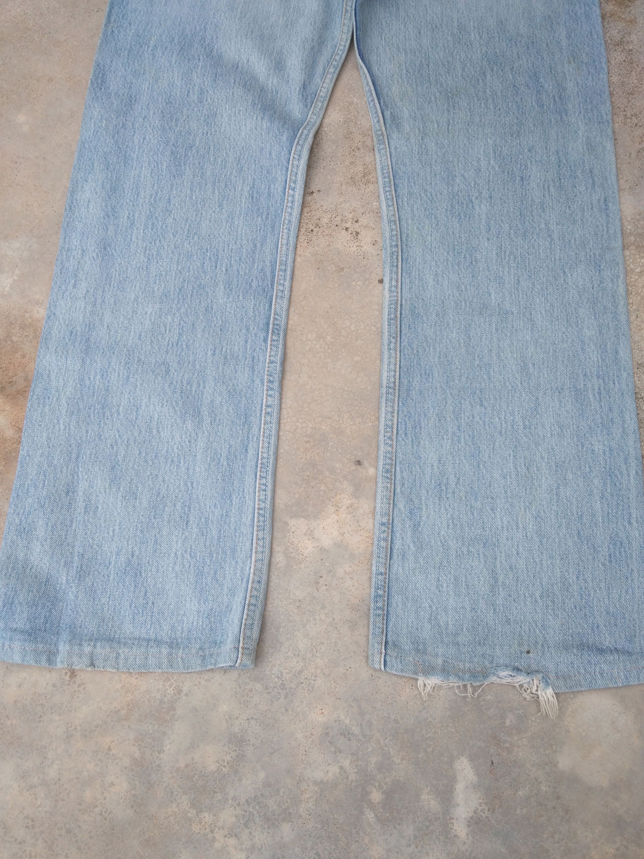 Levi's Vintage Levi's 501 Straight Leg Distressed Jeans 33x31 Size US 33 - 3 Thumbnail