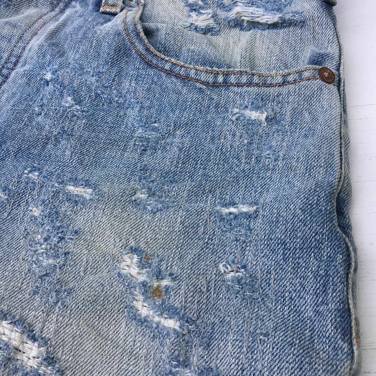 Armani GIORGIO ARMANI LIMITED EDITION DISTRESSED JEANS Size US 30 / EU 46 - 15 Thumbnail