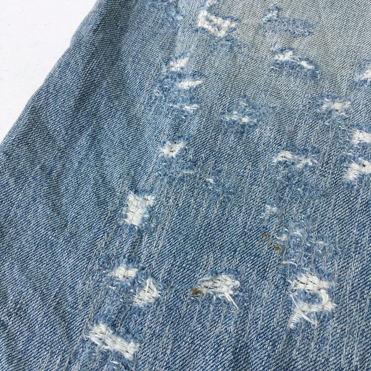 Armani GIORGIO ARMANI LIMITED EDITION DISTRESSED JEANS Size US 30 / EU 46 - 24 Thumbnail