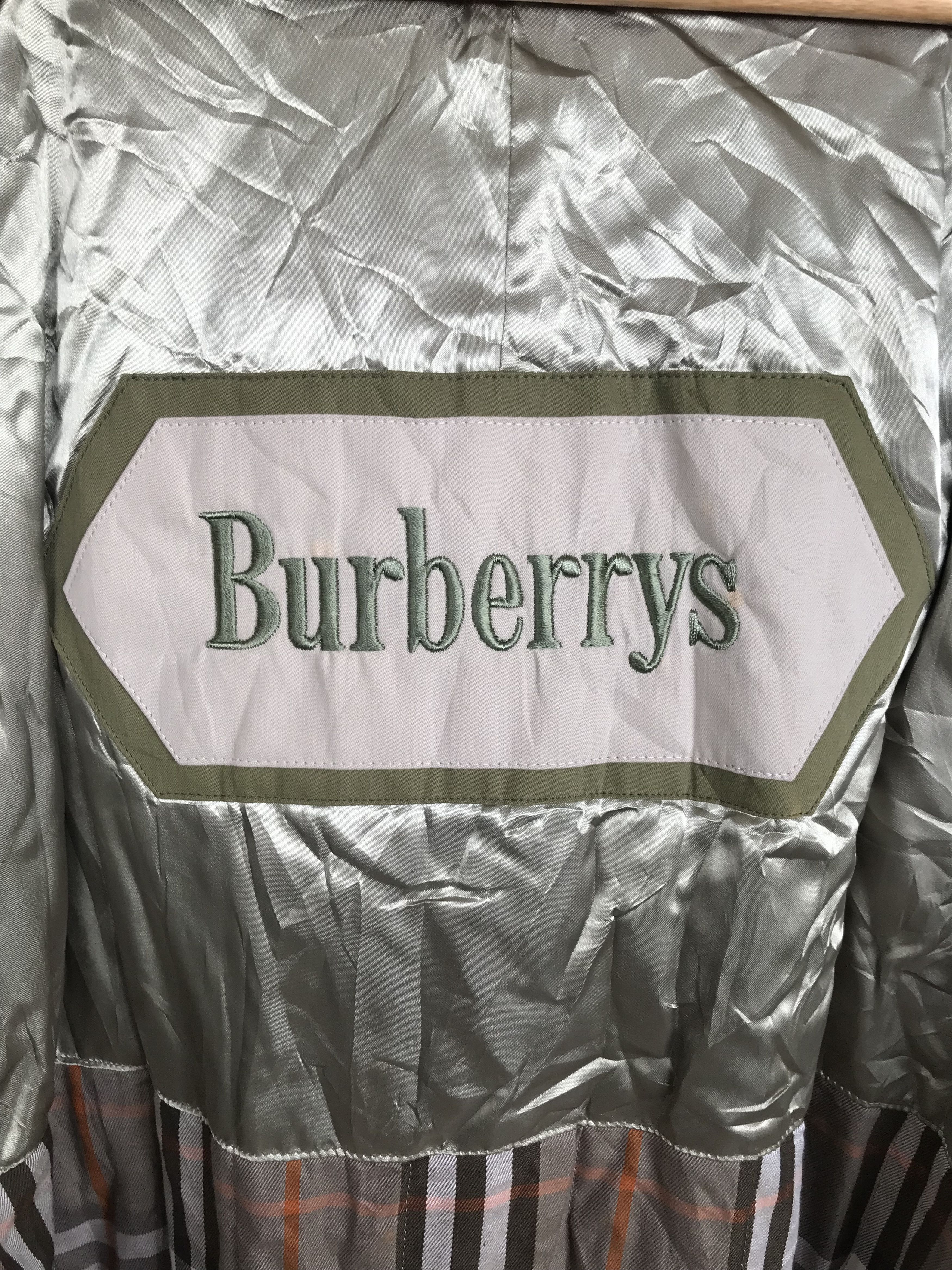 Burberry × Vintage Burberrys Red Long Jacket Size US L / EU 52-54 / 3 - 10 Thumbnail