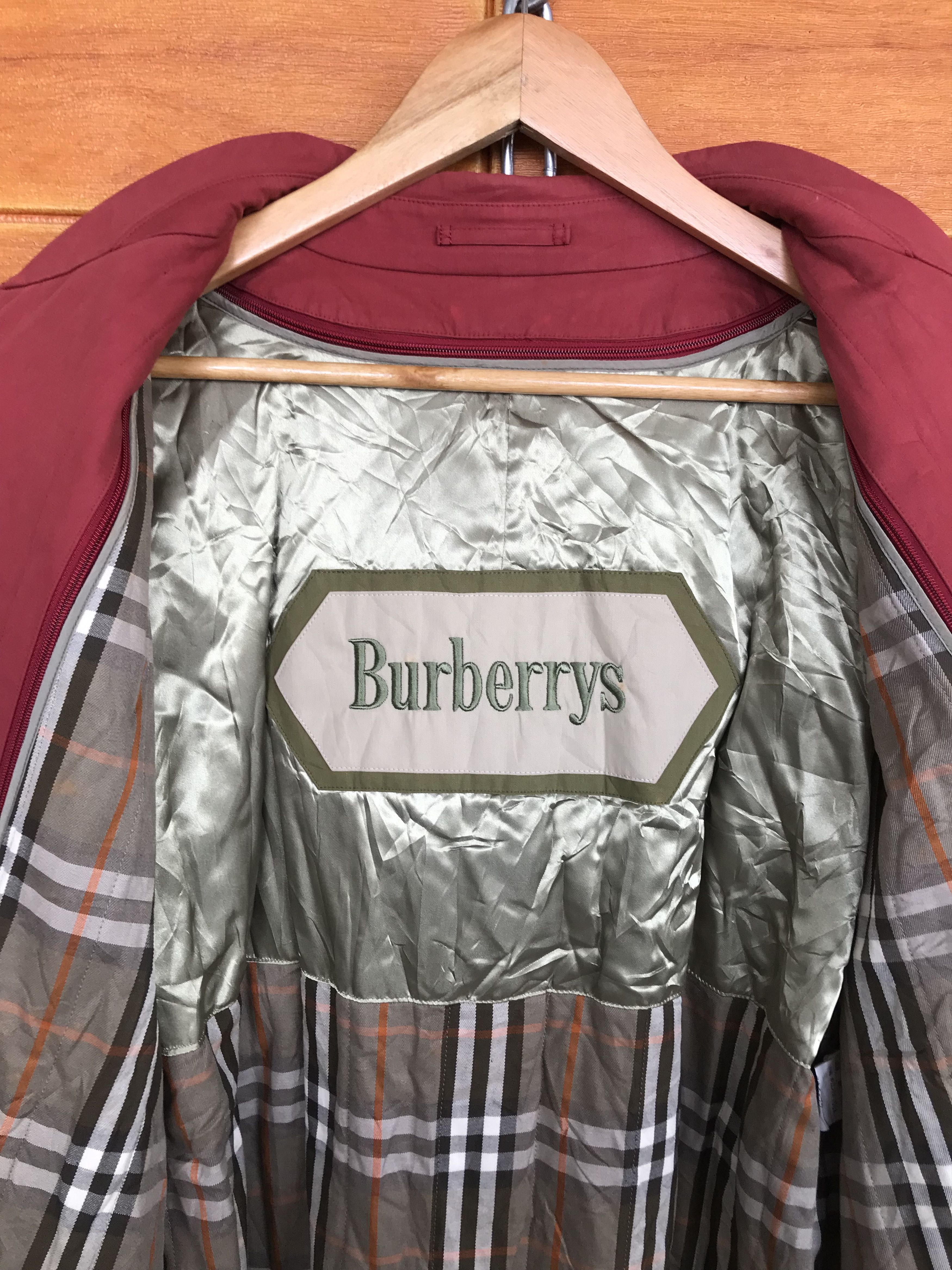 Burberry × Vintage Burberrys Red Long Jacket Size US L / EU 52-54 / 3 - 8 Thumbnail