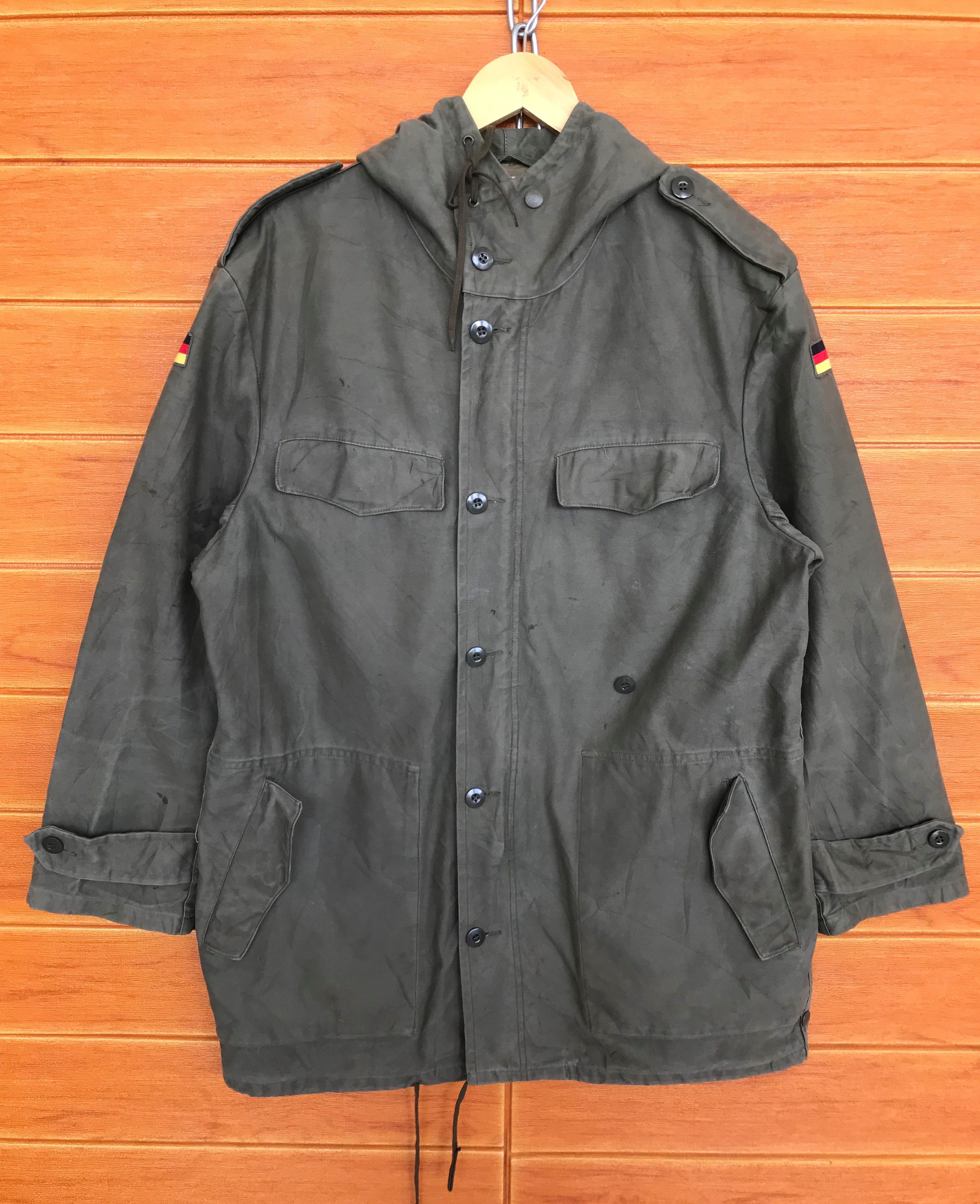 Vintage Vintage 1982 Feuchter Ringelai Germany Army Hooded Jacket Size US L / EU 52-54 / 3 - 1 Thumbnail