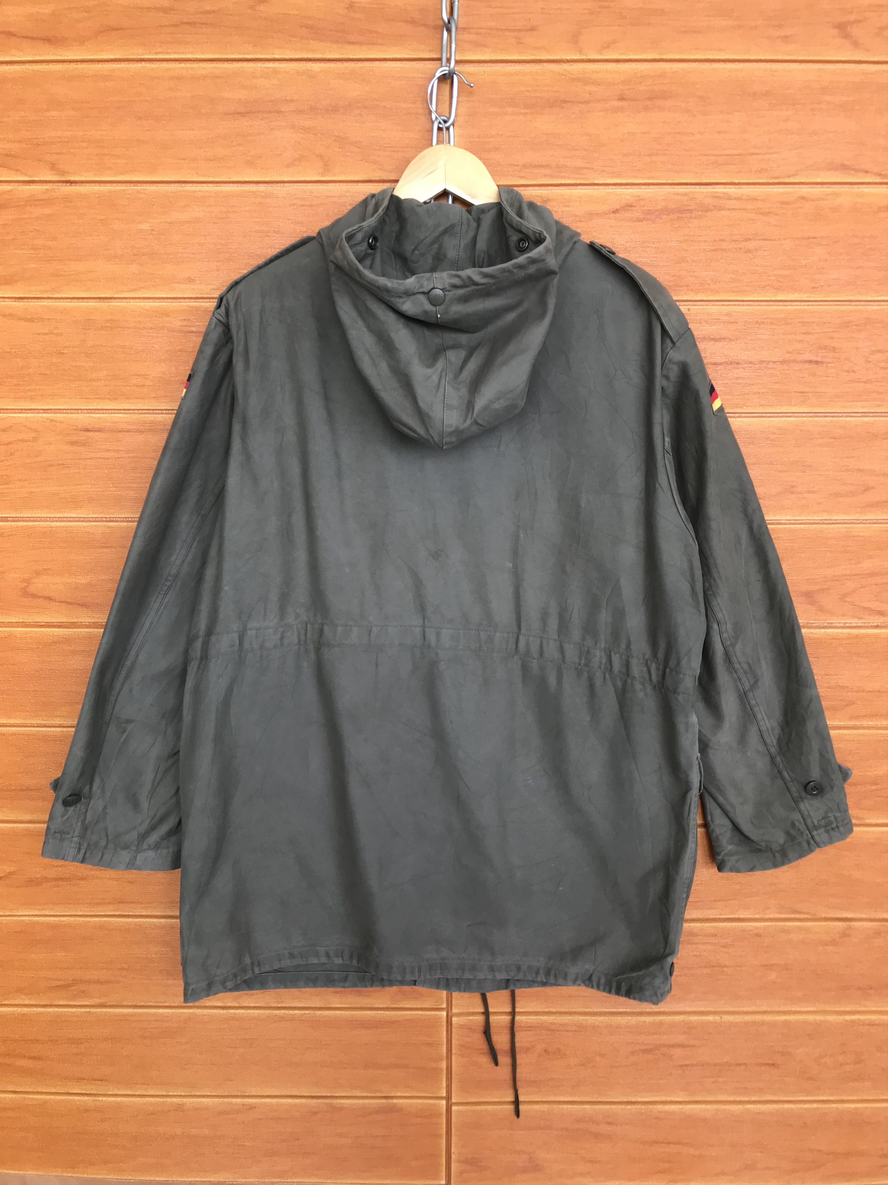 Vintage Vintage 1982 Feuchter Ringelai Germany Army Hooded Jacket Size US L / EU 52-54 / 3 - 9 Thumbnail