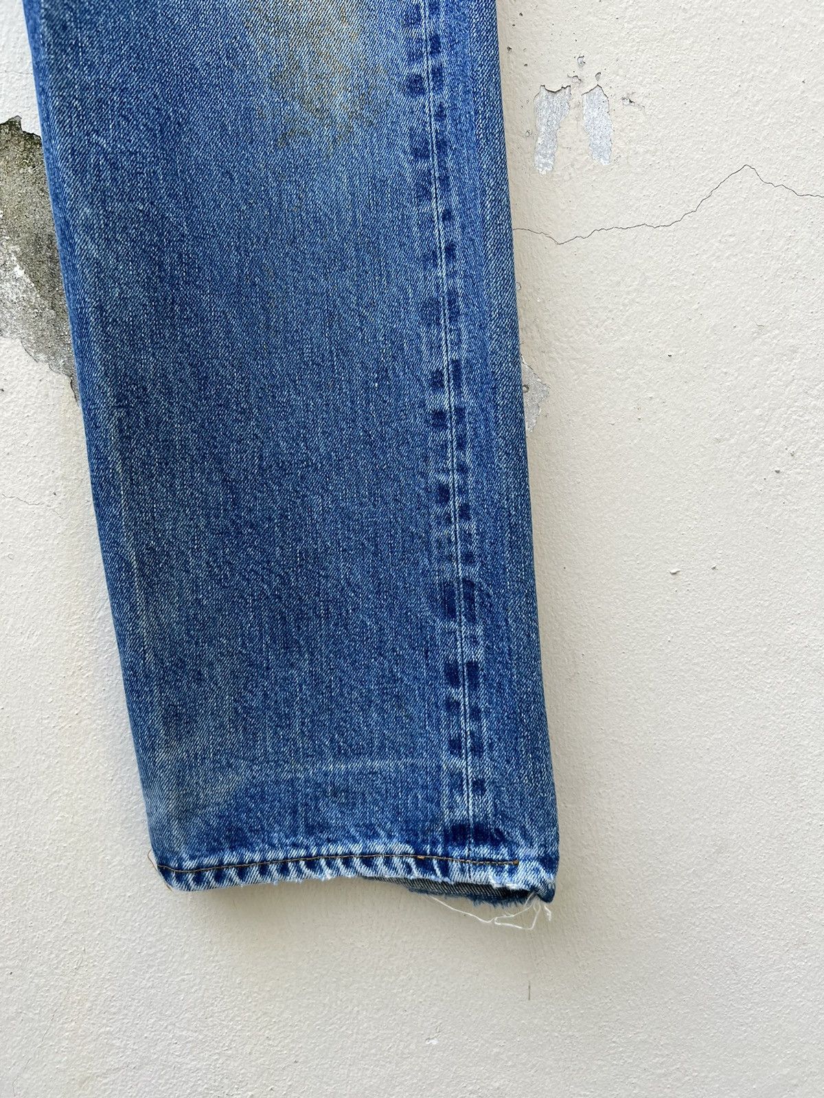 Levi's Vintage 90s Levi’s 501 Redline E Fade Denim Selvedge Jeans Size US 30 / EU 46 - 7 Thumbnail