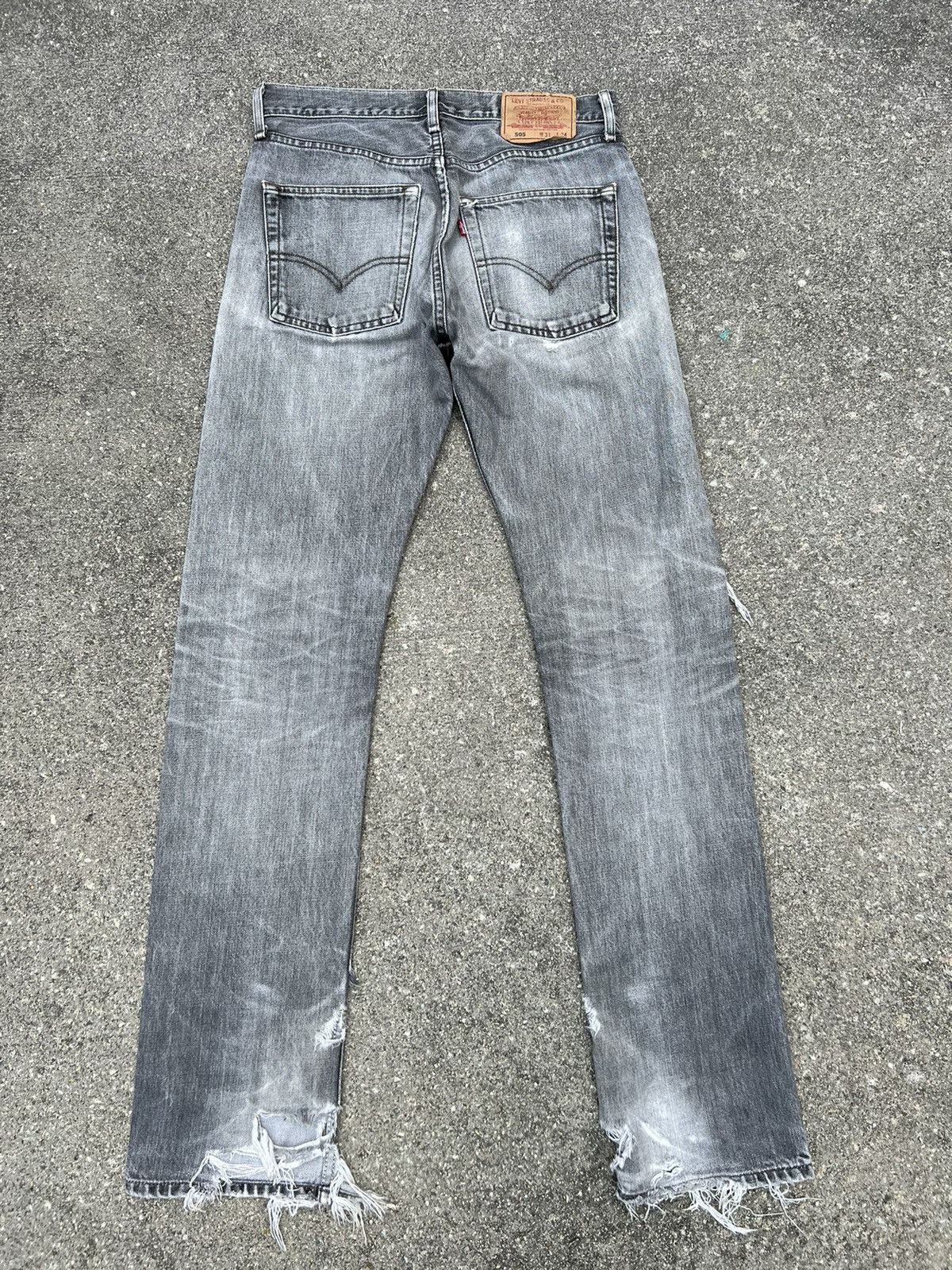 Levi's Trashed 2002 Levi’s 505 Faded Black Denim Distress Jeans Size US 31 - 5 Thumbnail
