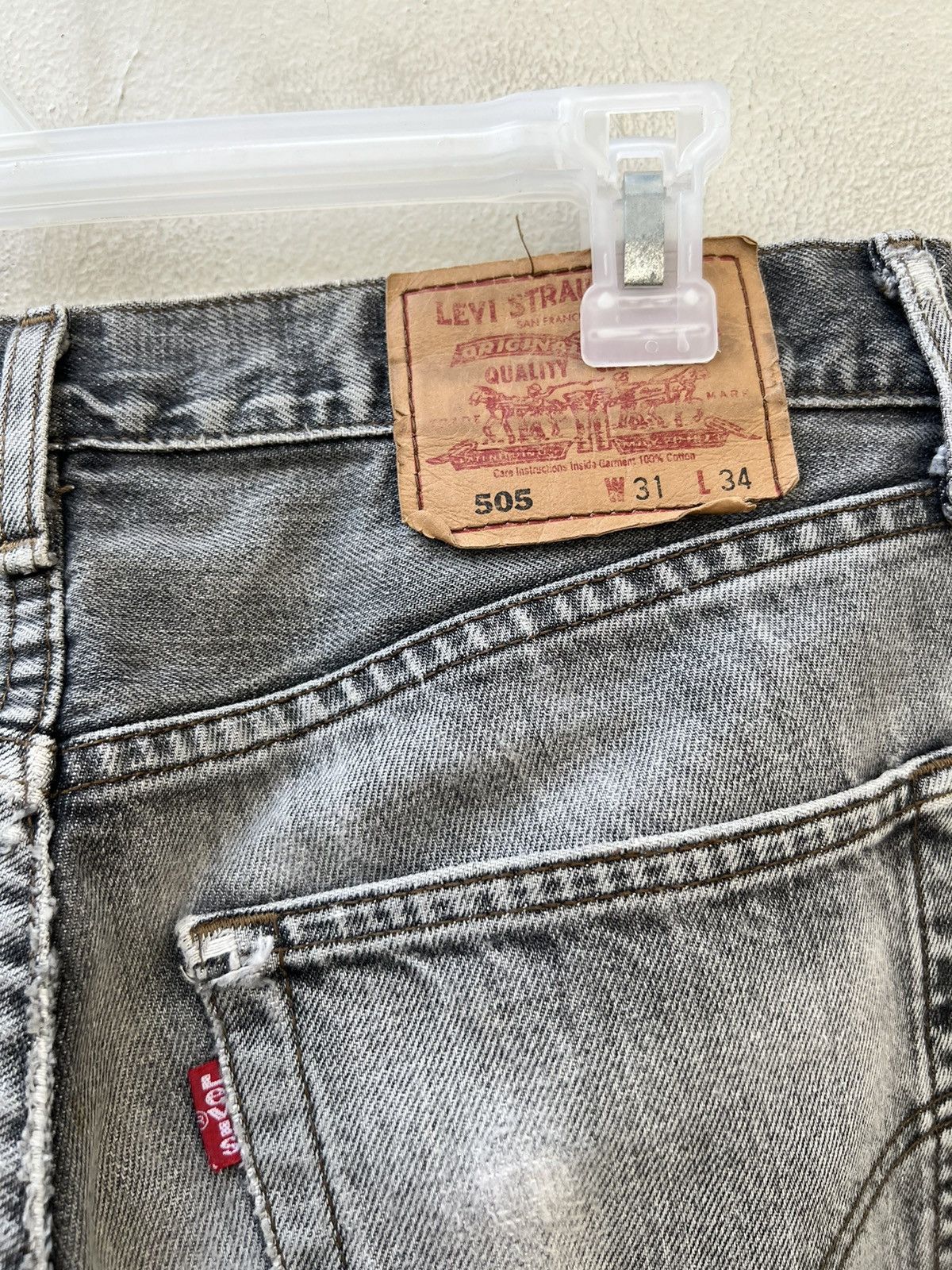 Levi's Trashed 2002 Levi’s 505 Faded Black Denim Distress Jeans Size US 31 - 21 Thumbnail