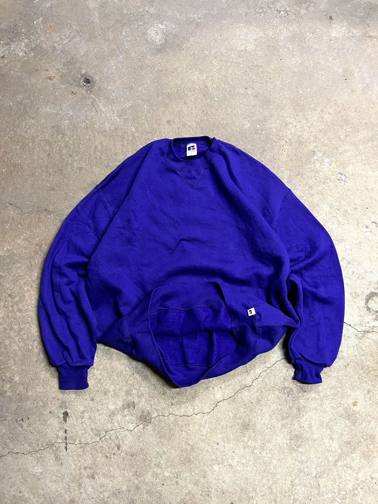 Russell Athletic × Vintage Vintage 90's Russell Athletic Made in USA Crewneck Size US XL / EU 56 / 4 - 1 Thumbnail