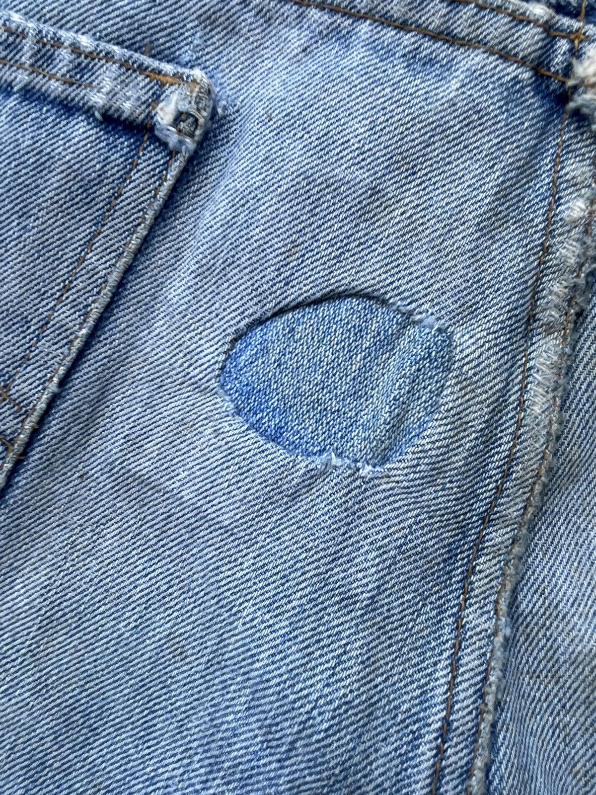 Levi's Vintage 1979 Levis 646 E Distresed Size US 36 / EU 52 - 16 Thumbnail
