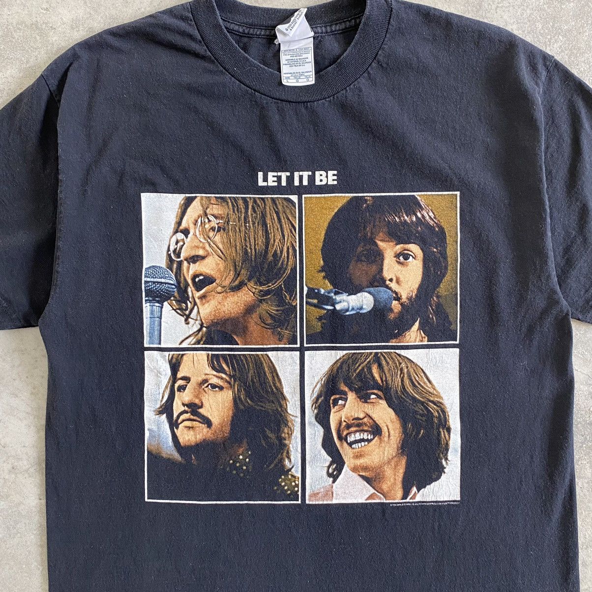 Band Tees × Vintage Vintage Y2K The Beatles Promo Album Band T-shirt Size US M / EU 48-50 / 2 - 3 Thumbnail