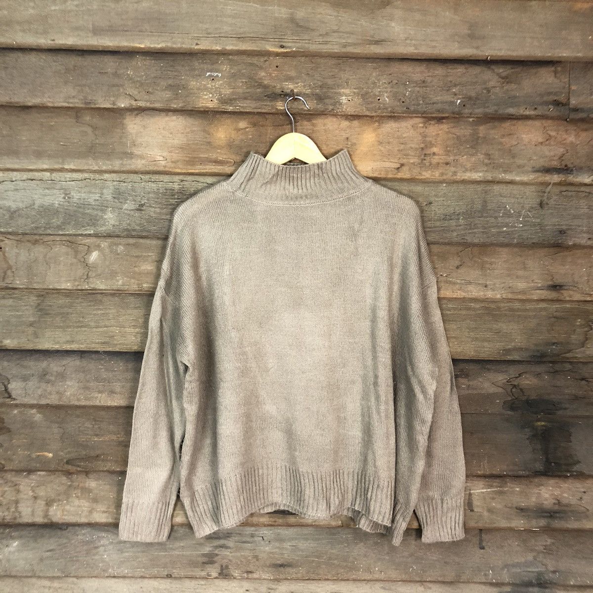 Mushmush Classic Faded Sweatshirt Knitwear