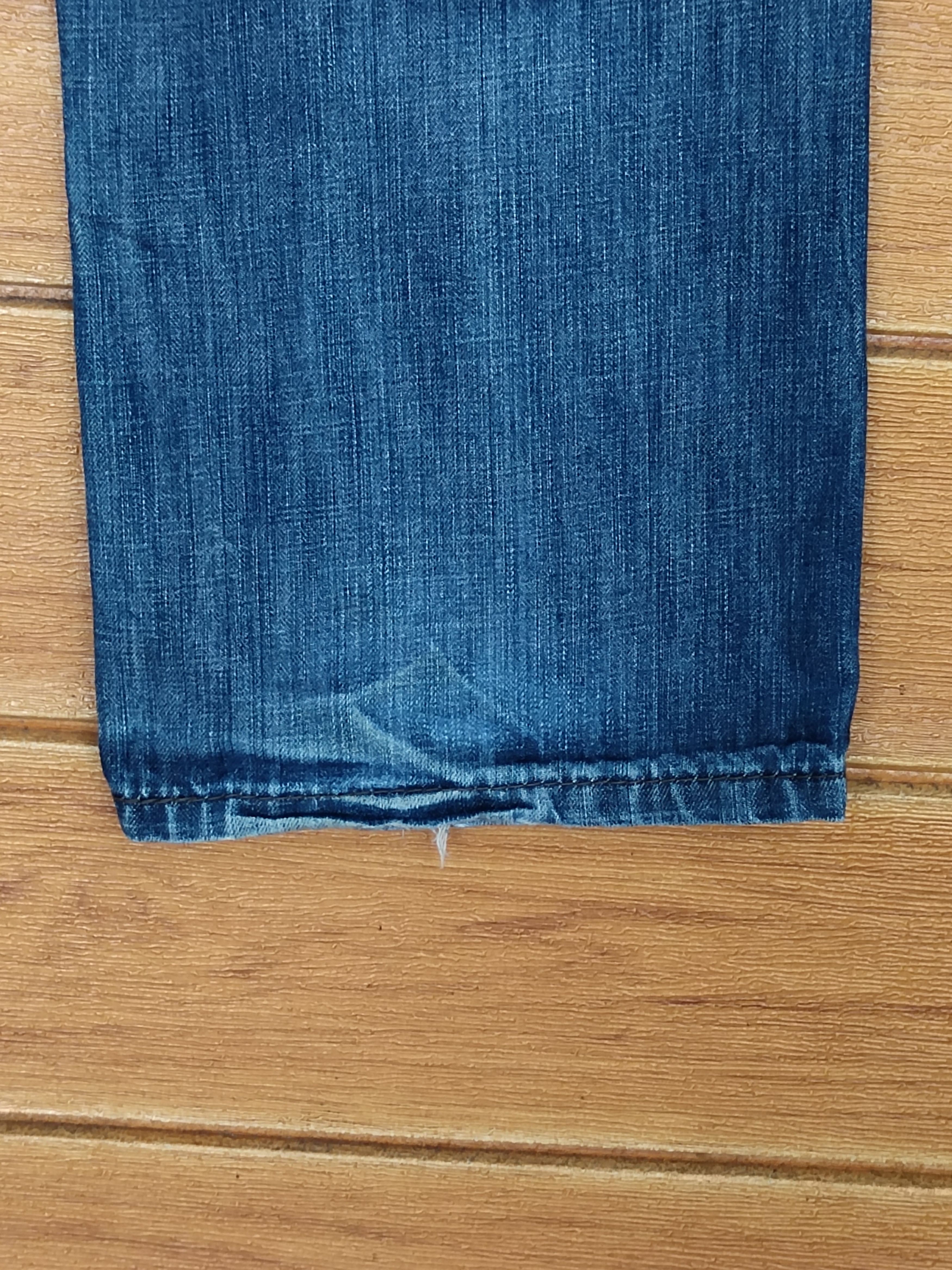 Levi's Vintage Clothing Vintage Levi's 514 Slim Straight Sandwash Denim Jeans Size US 30 / EU 46 - 11 Thumbnail