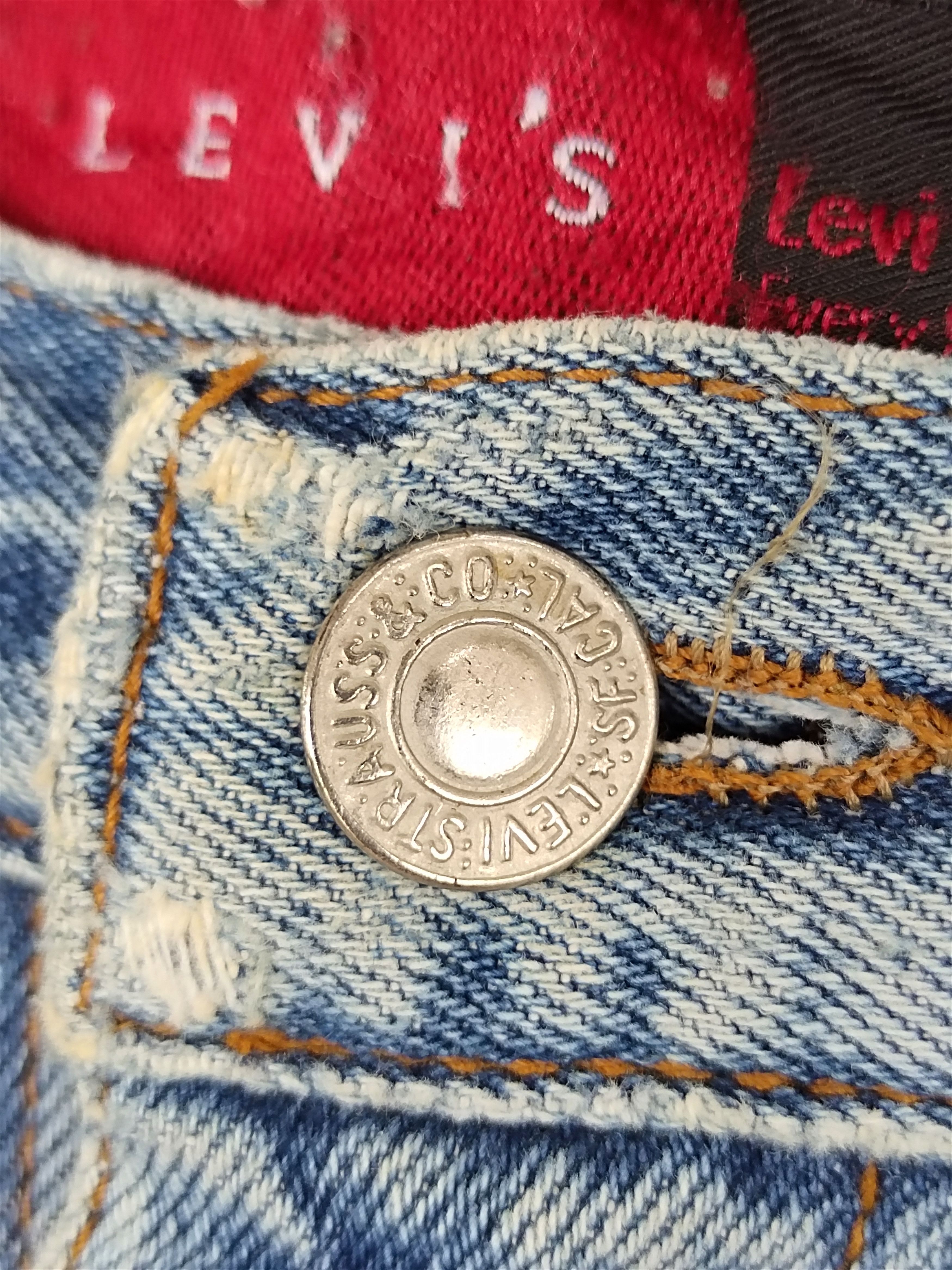 Levi's Vintage Levi's 501 Distressed Denim Jeans Kurt Cobain Size US 32 / EU 48 - 17 Thumbnail