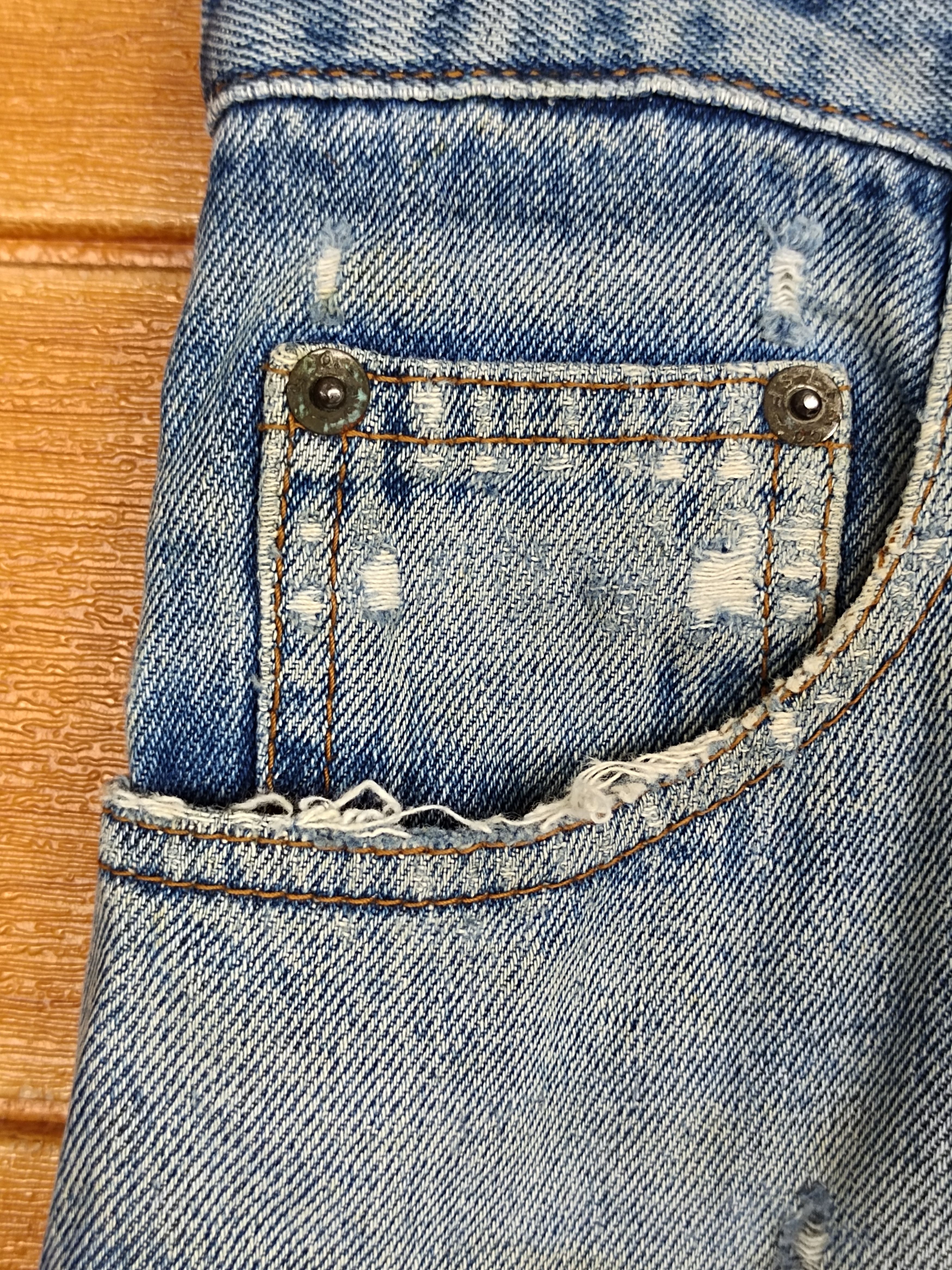 Levi's Vintage Levi's 501 Distressed Denim Jeans Kurt Cobain Size US 32 / EU 48 - 3 Thumbnail
