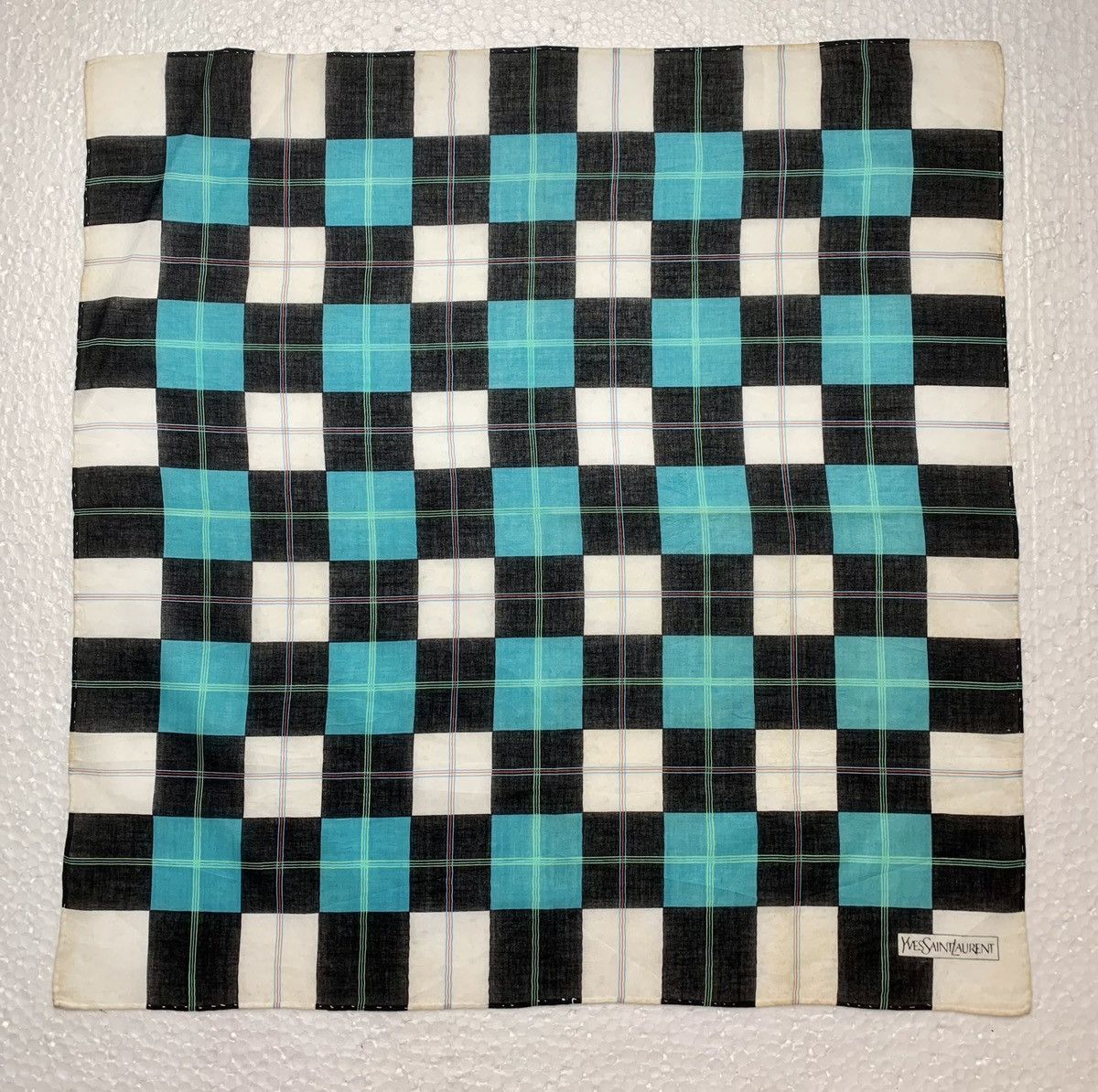 Yves Saint Laurent Yves Saint Laurent Handkerchief / Pocketsquares Size ONE SIZE - 3 Thumbnail