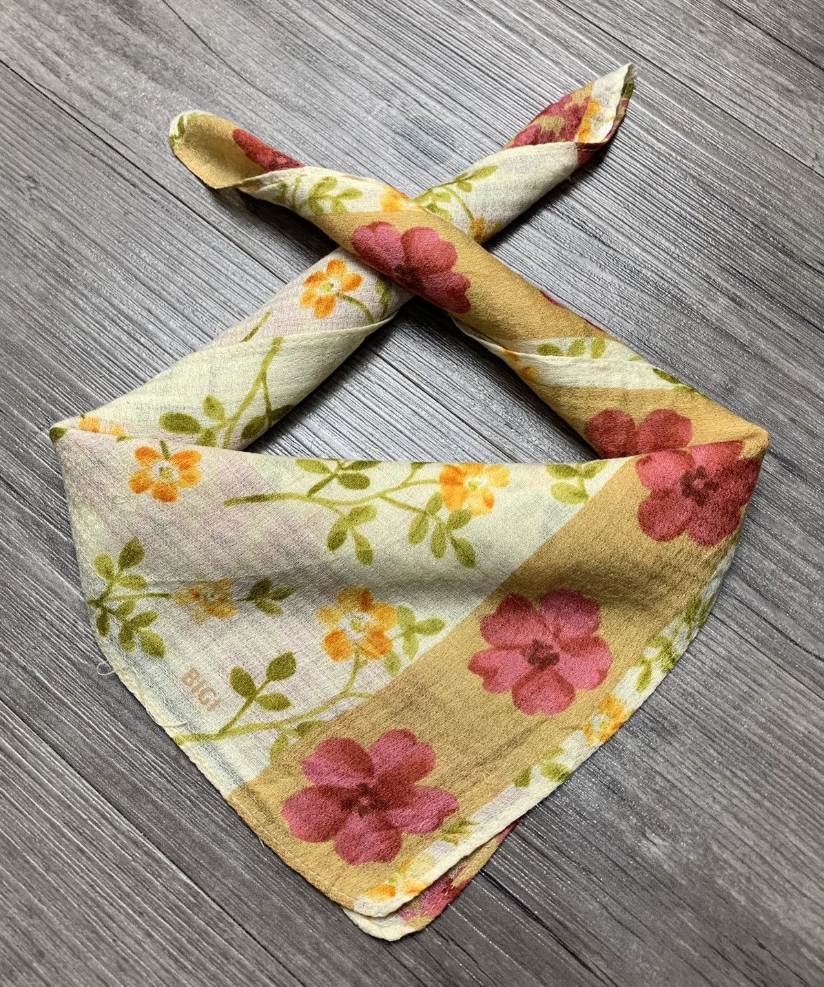 BIGI Bigi Handkerchief / Neckerchief Size ONE SIZE - 1 Thumbnail