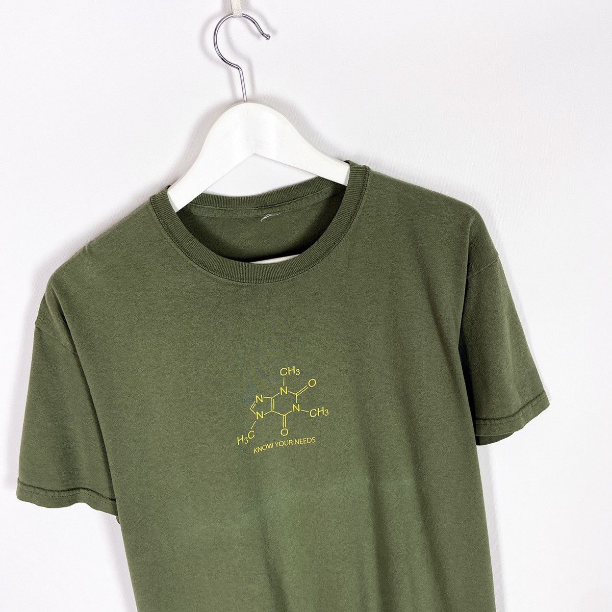 Vintage Vintage 90s Know Your Needs Coffee Chemical formula tee Size US M / EU 48-50 / 2 - 2 Thumbnail