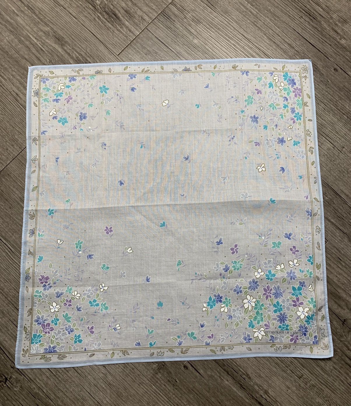 Emanuel Ungaro Emanuel Ungaro Handkerchief/Neckerchief/Bandana Size ONE SIZE - 2 Thumbnail