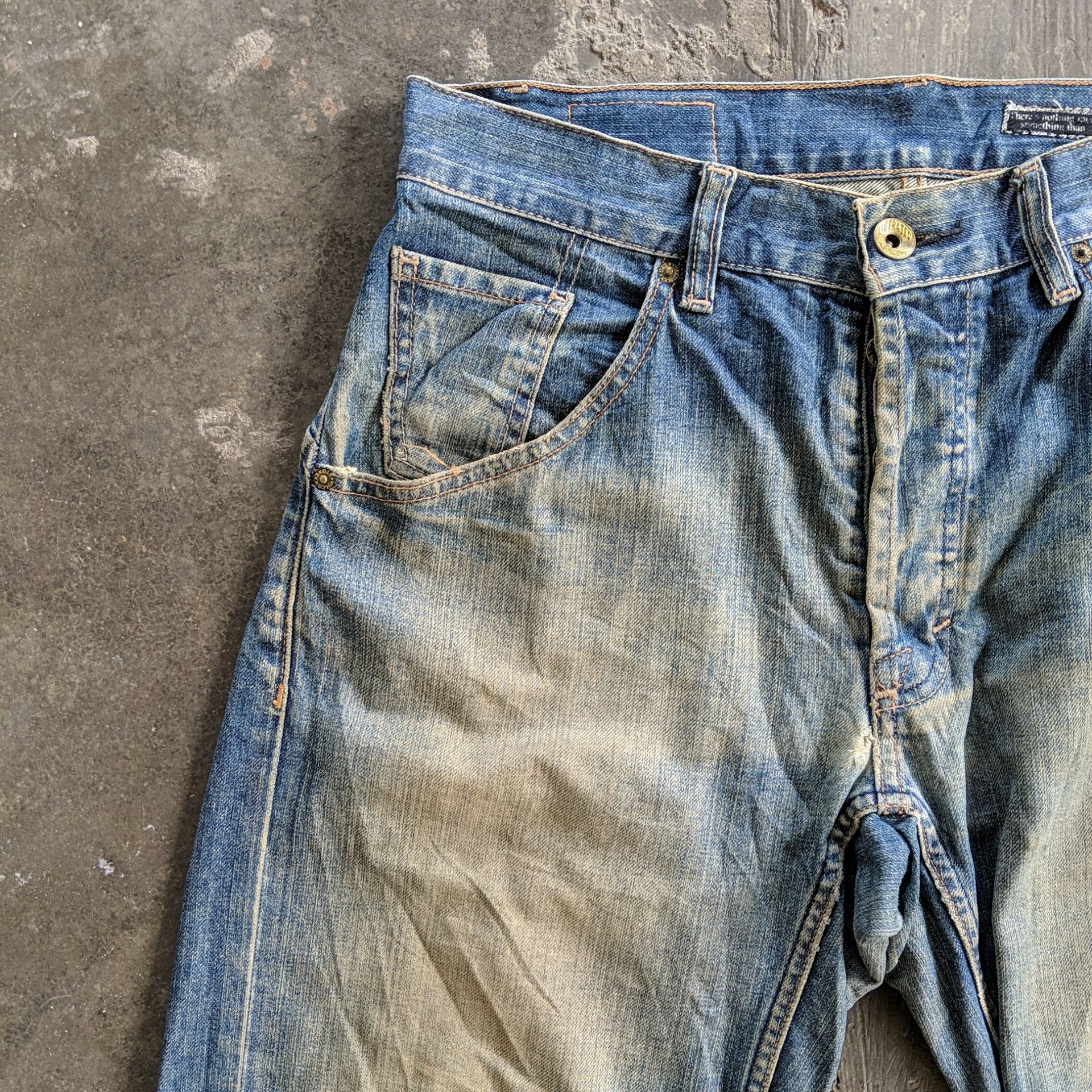 Vintage Vintage Volcom Liberated Rusty Distressed Denim Jeans Pants Size US 32 / EU 48 - 3 Thumbnail