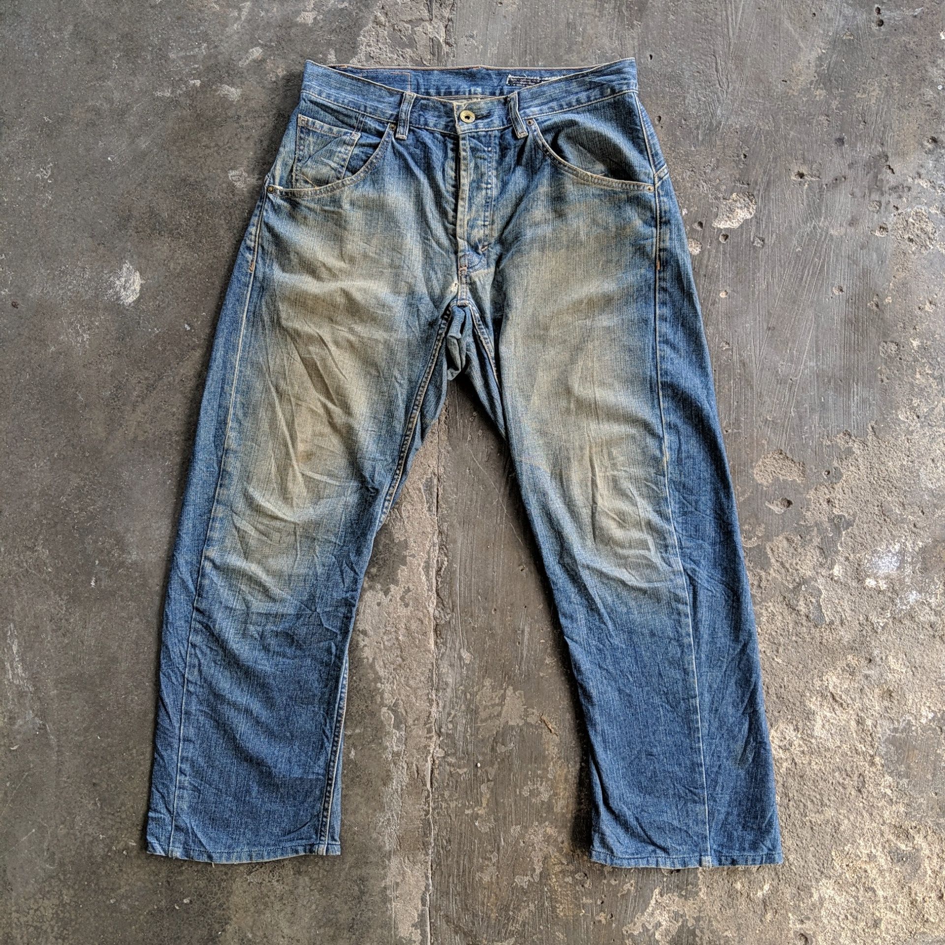 Vintage Vintage Volcom Liberated Rusty Distressed Denim Jeans Pants Size US 32 / EU 48 - 1 Thumbnail
