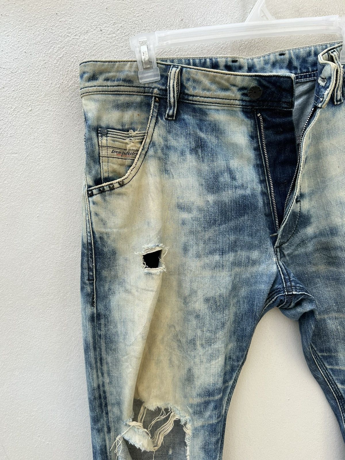 Diesel Trashed Diesel Ripped Denim Faded Jeans Size US 32 / EU 48 - 8 Thumbnail
