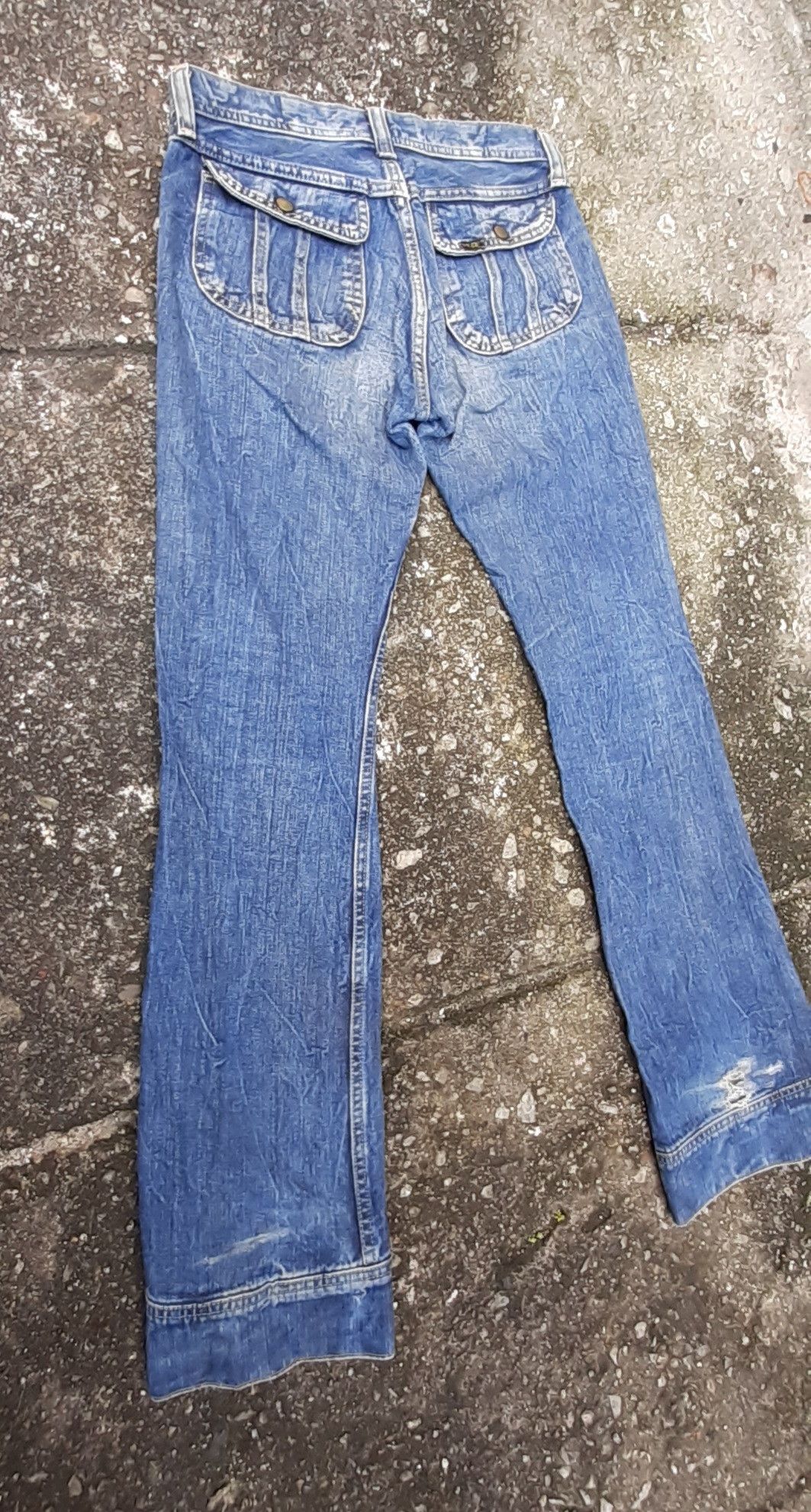 Lee Rare! Hard to Find..Vtg Lee Rider Jpn With Button On The Leg Size US 28 / EU 44 - 8 Thumbnail