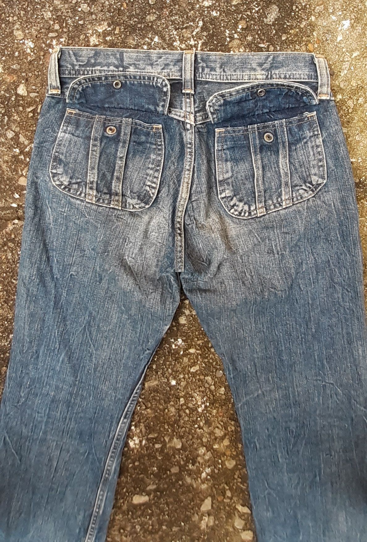 Lee Rare! Hard to Find..Vtg Lee Rider Jpn With Button On The Leg Size US 28 / EU 44 - 12 Thumbnail