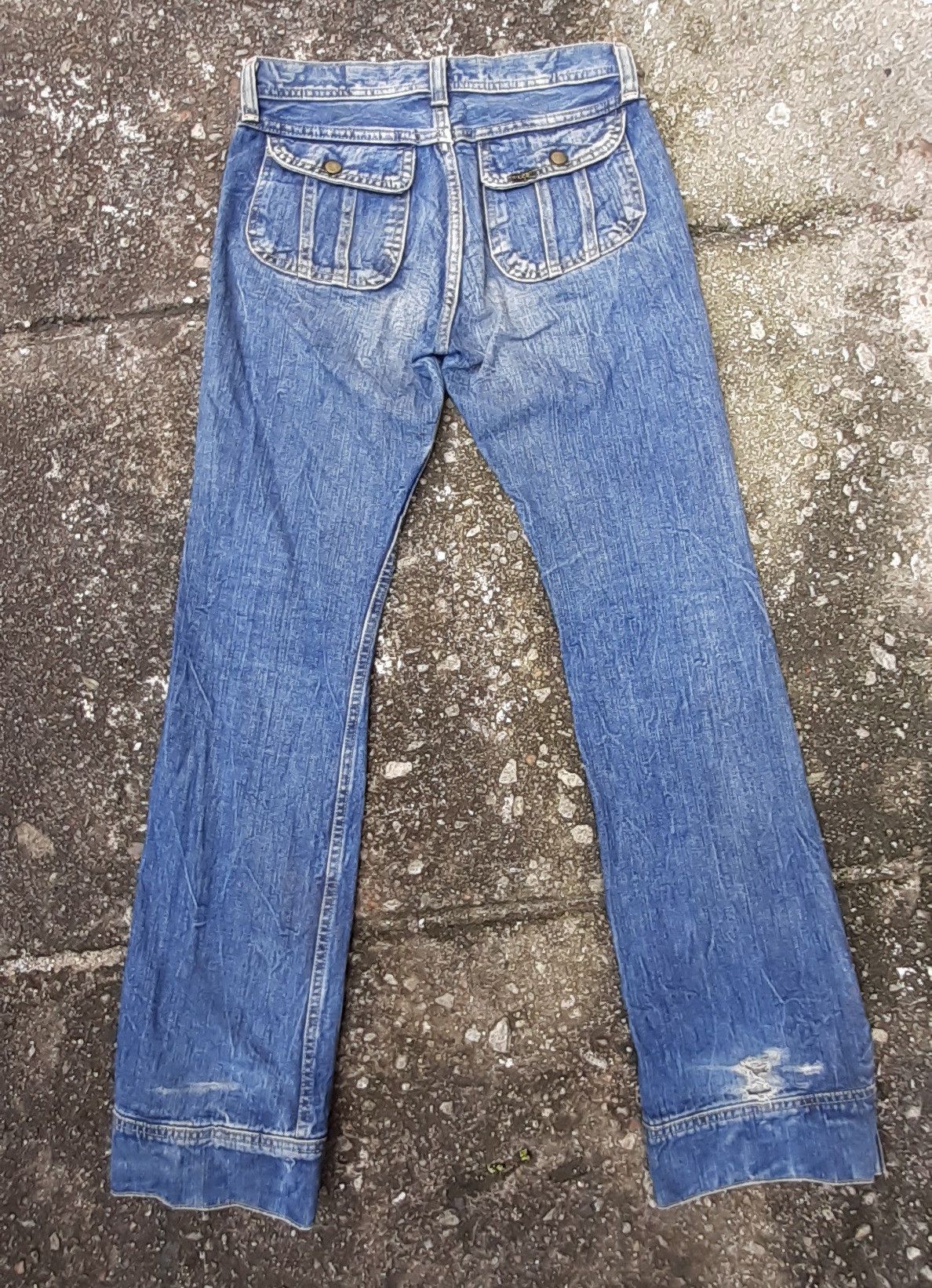 Lee Rare! Hard to Find..Vtg Lee Rider Jpn With Button On The Leg Size US 28 / EU 44 - 6 Thumbnail