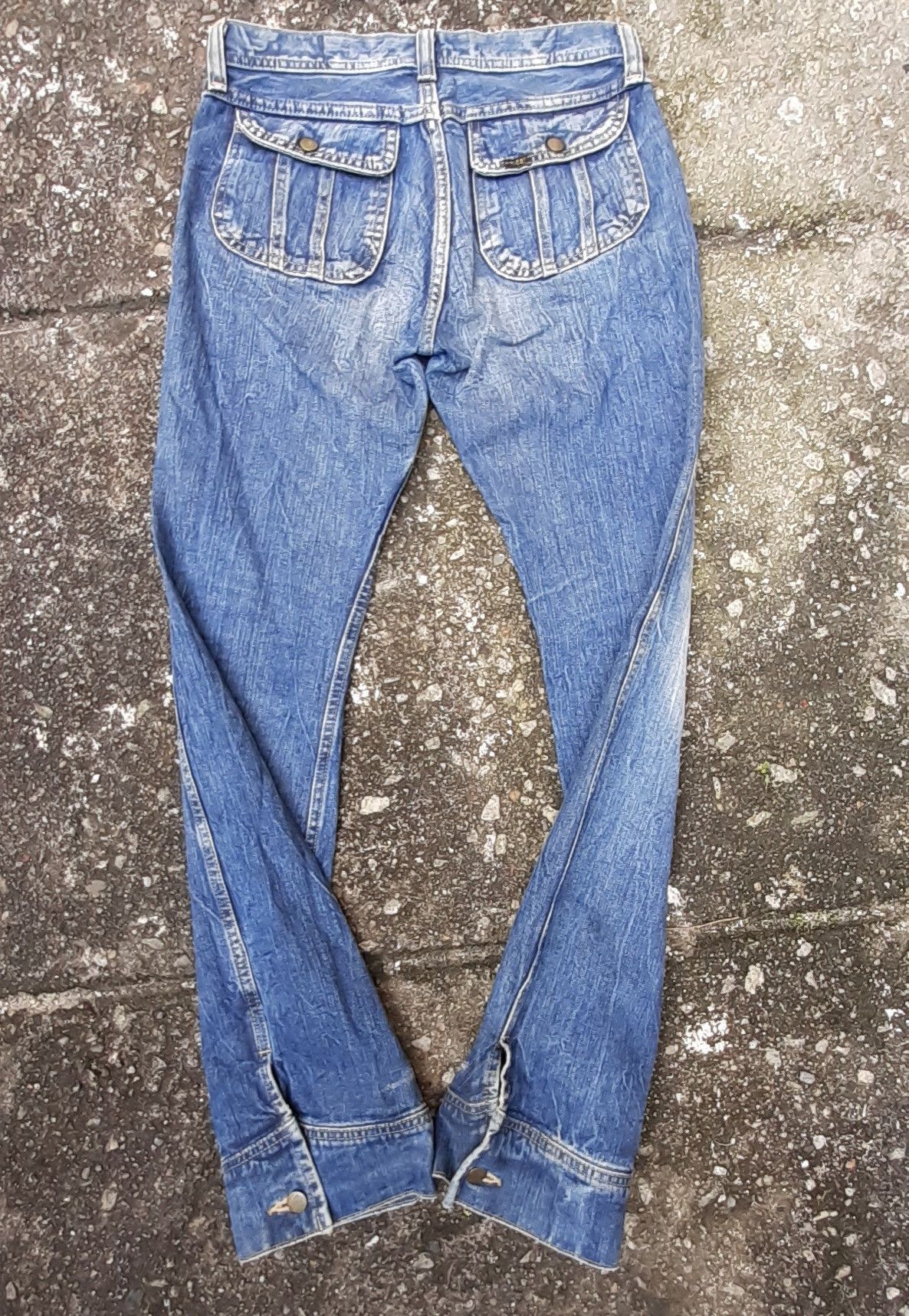 Lee Rare! Hard to Find..Vtg Lee Rider Jpn With Button On The Leg Size US 28 / EU 44 - 14 Thumbnail