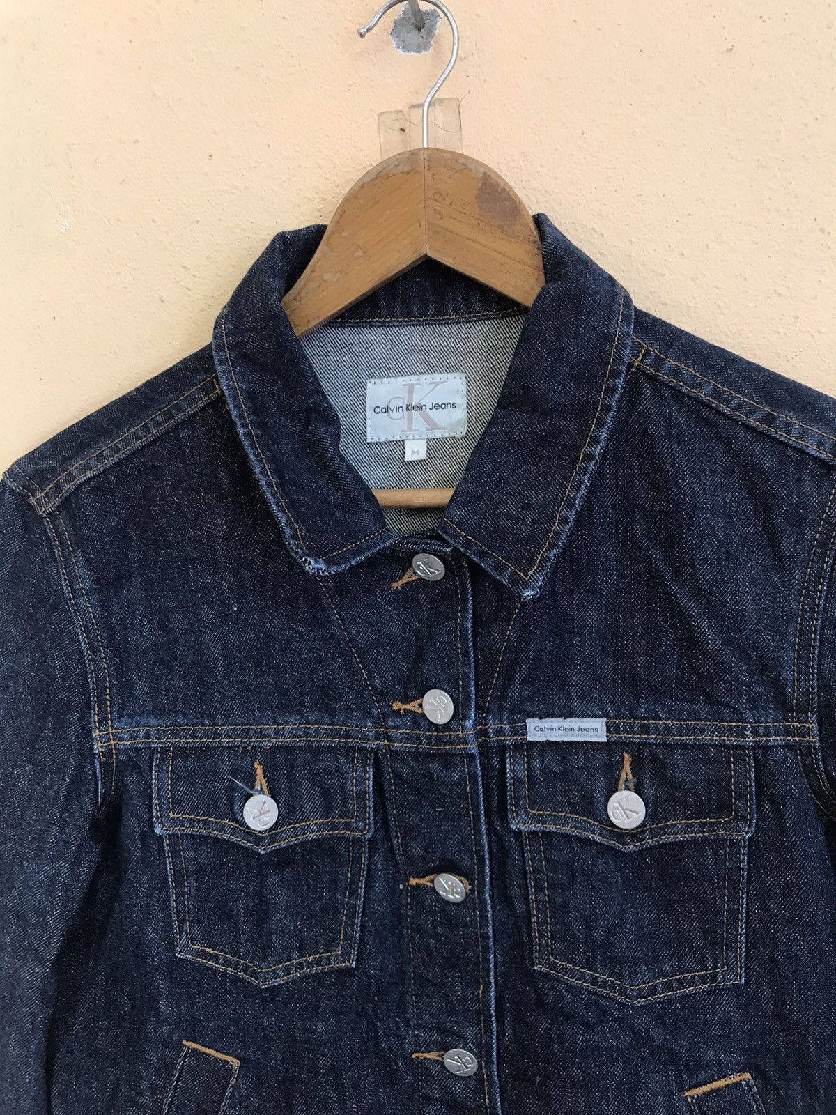 Calvin Klein × Vintage Vintage Calvin Klein Jeans Trucker Jacket Small 1990's Size US S / EU 44-46 / 1 - 9 Thumbnail