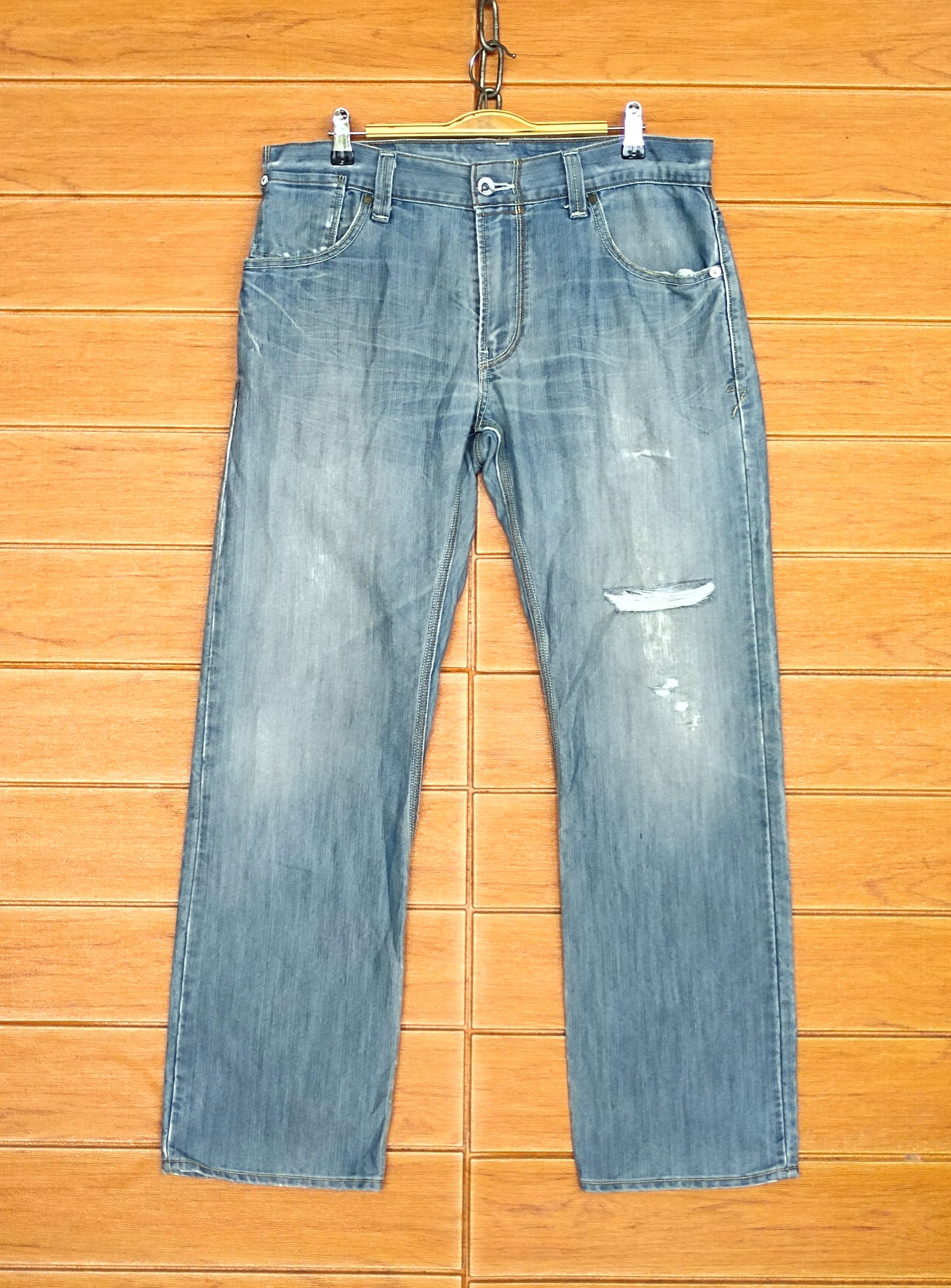 Levi's Vintage Clothing Levi's 514 Distressed Loose Wide Denim Jeans Size US 34 / EU 50 - 1 Thumbnail