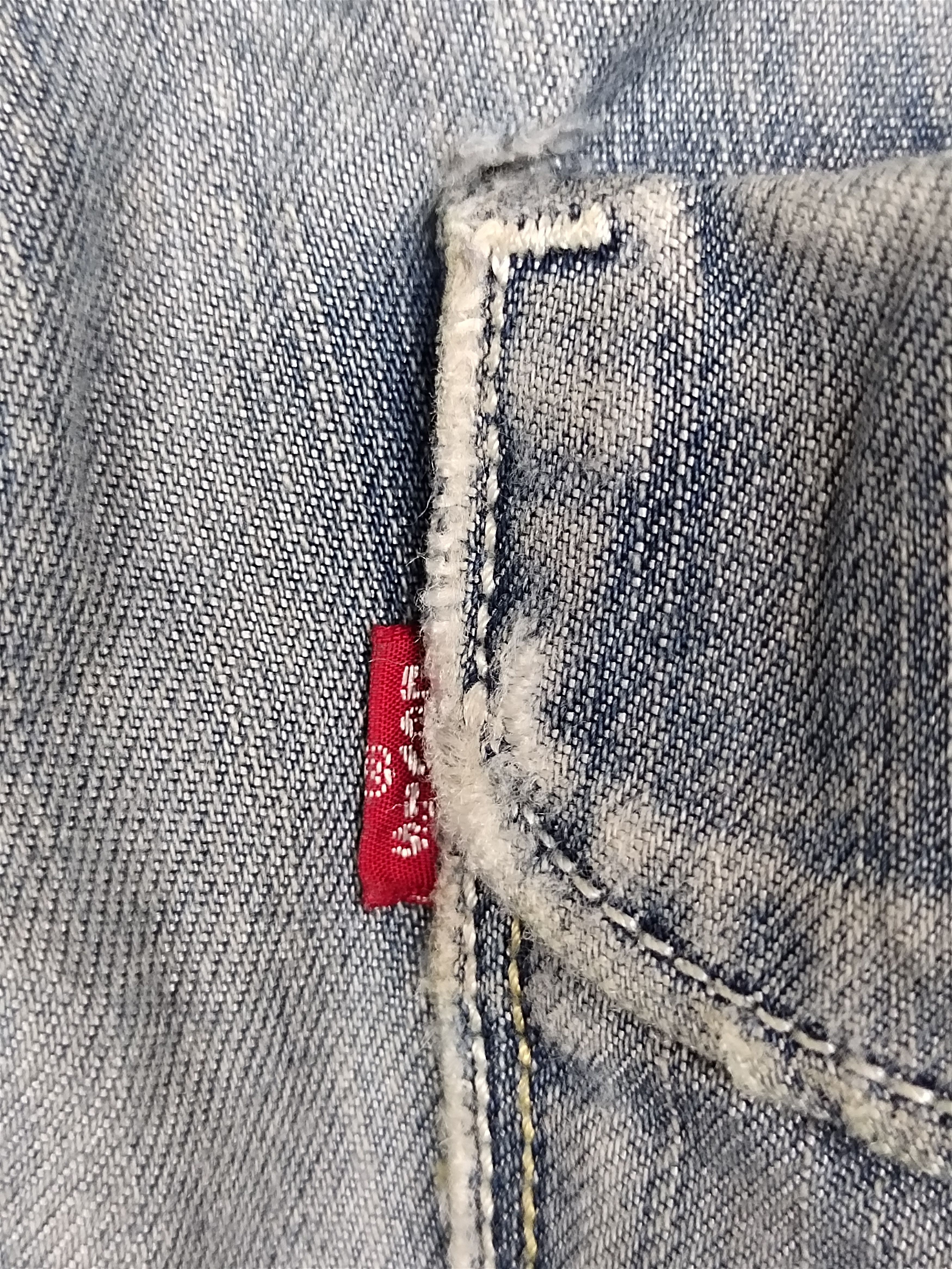 Levi's Vintage Clothing Levi's 514 Distressed Loose Wide Denim Jeans Size US 34 / EU 50 - 9 Thumbnail