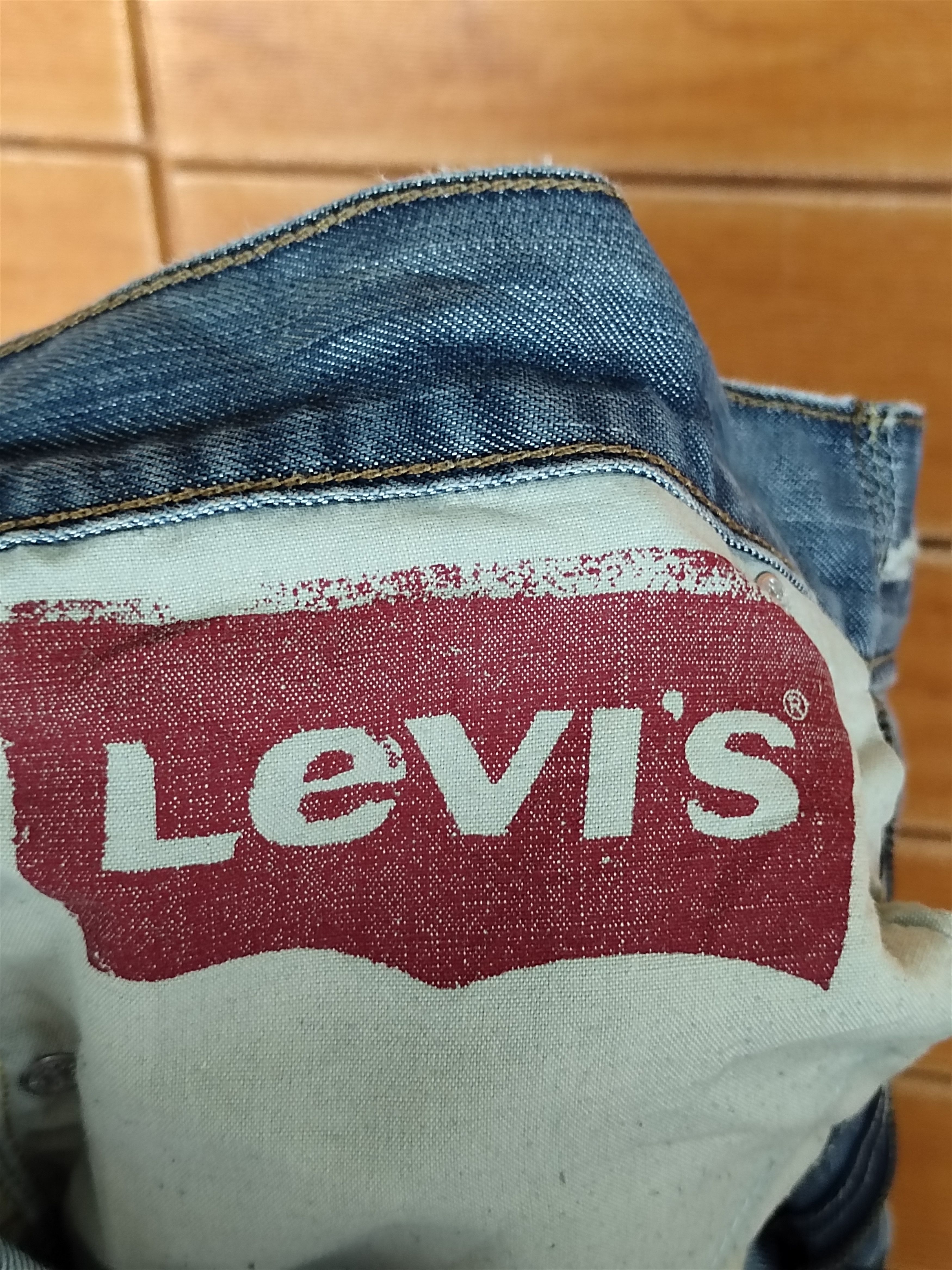 Levi's Vintage Clothing Levi's 514 Distressed Loose Wide Denim Jeans Size US 34 / EU 50 - 16 Thumbnail