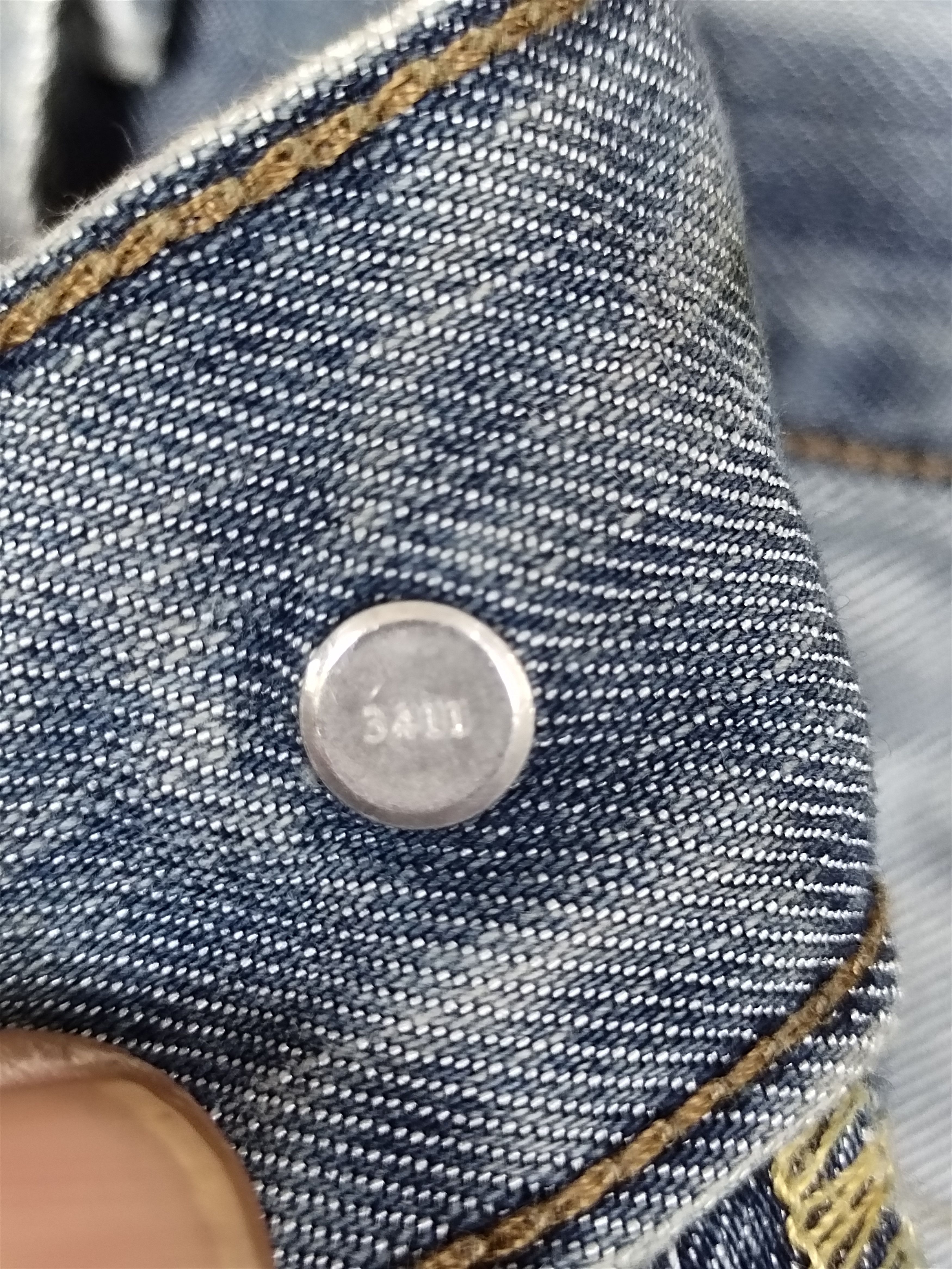 Levi's Vintage Clothing Levi's 514 Distressed Loose Wide Denim Jeans Size US 34 / EU 50 - 15 Thumbnail