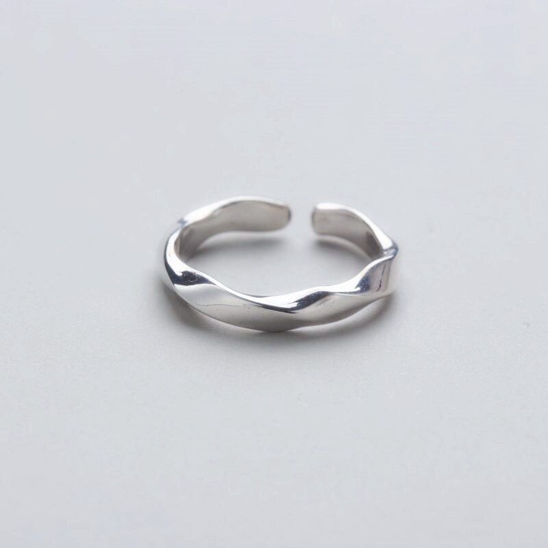 Jewelry × Vintage Minimalist Silver Plated Ring Jewelry Loop Geometric Size ONE SIZE - 2 Thumbnail