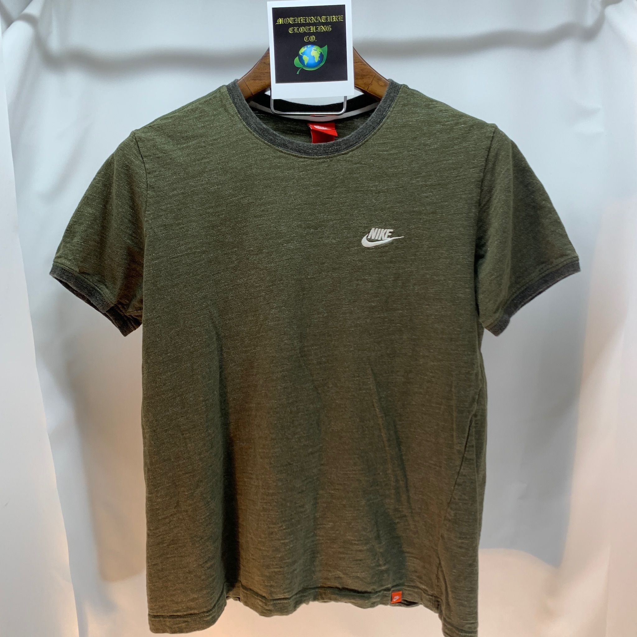 Nike Large Vintage Nike T-Shirt Green Orange Tag Bentgablenits Size US L / EU 52-54 / 3 - 1 Thumbnail
