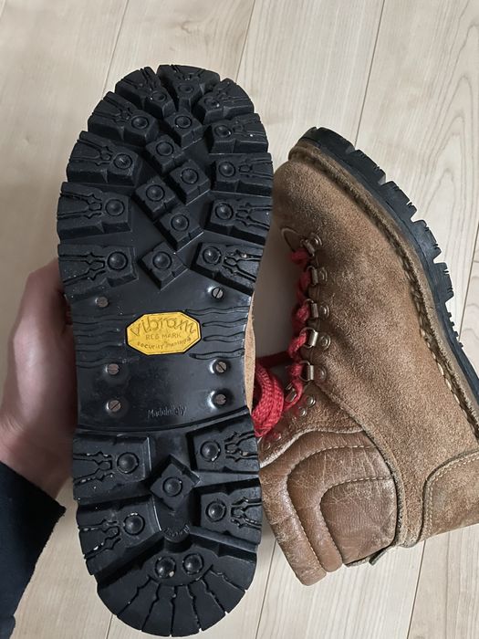 vibram hiking boots