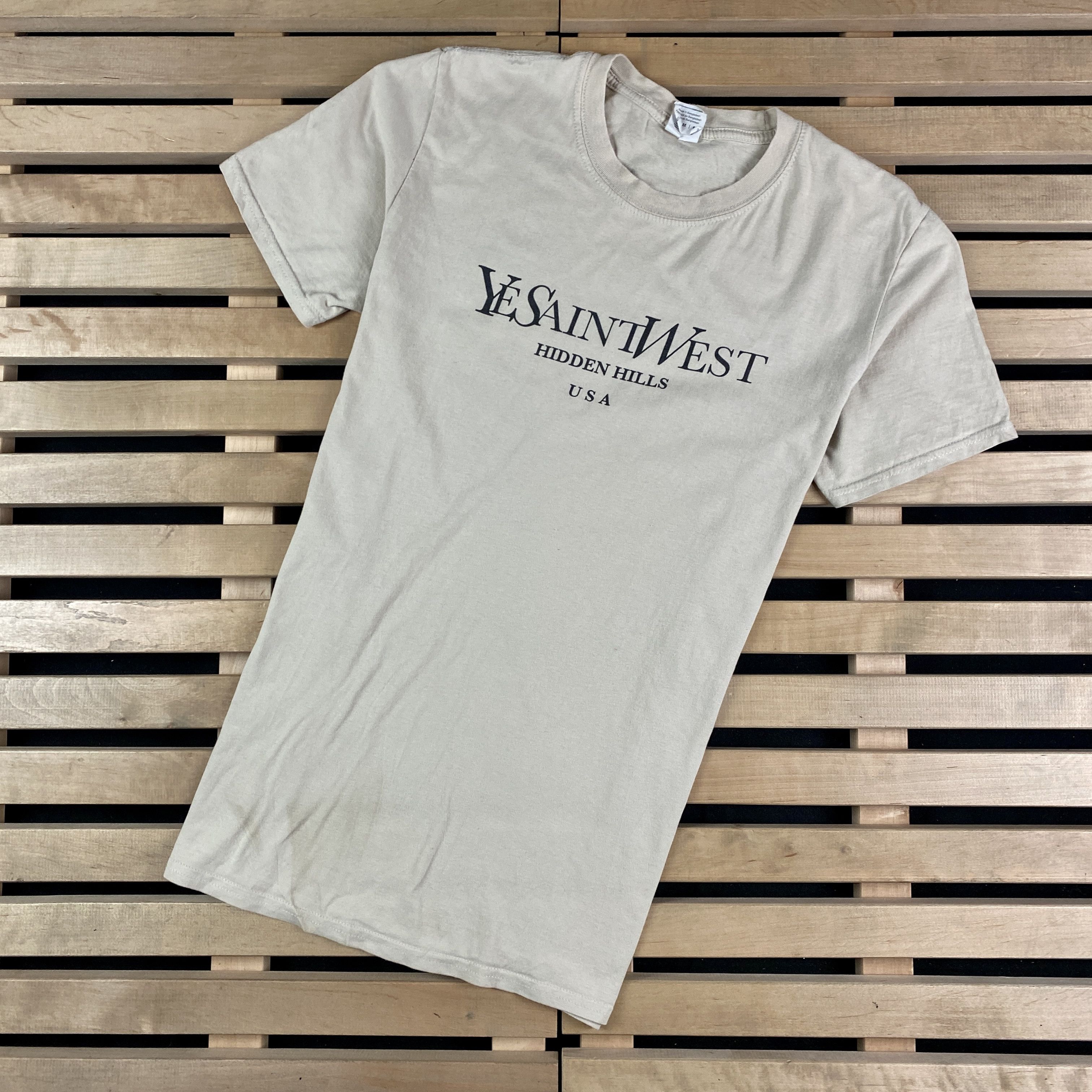 Gildan Mens Vintage T Shirt Ye Saint West Size M Size US M / EU 48-50 / 2 - 1 Thumbnail