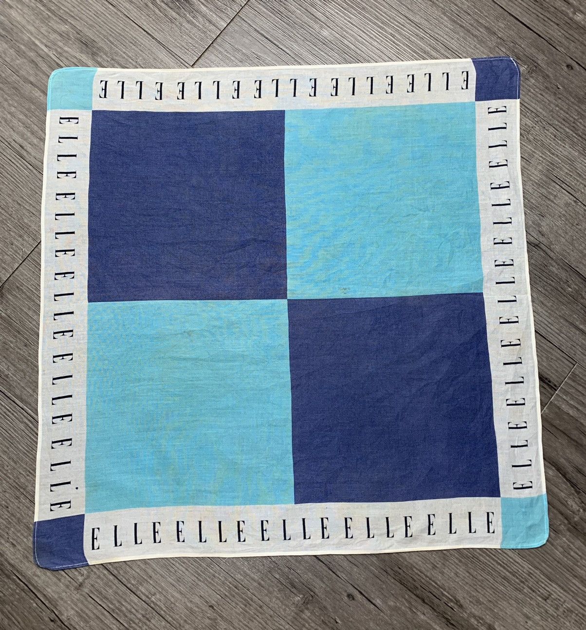 Vintage Elle Handkerchief/Neckerchief/Bandana Size ONE SIZE - 2 Thumbnail