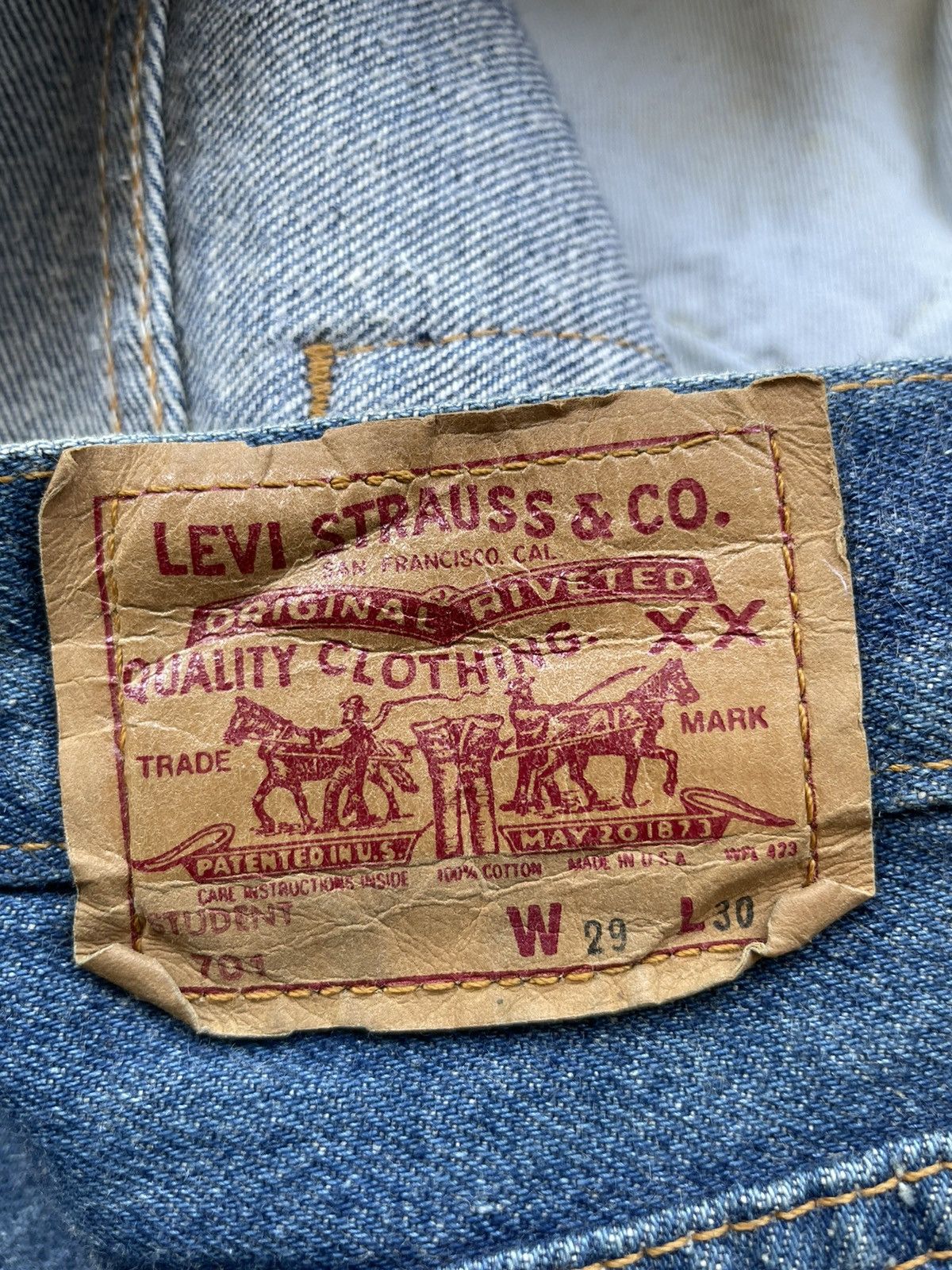 Levi's Vintage 1990 Levis Student 701 e Size US 29 - 11 Thumbnail