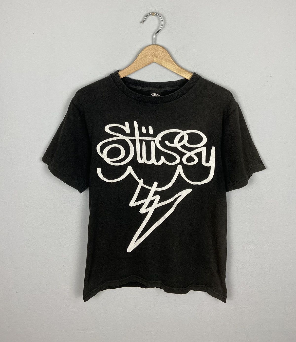 値下げ中 old stussy eyewere nikki - メルカリ