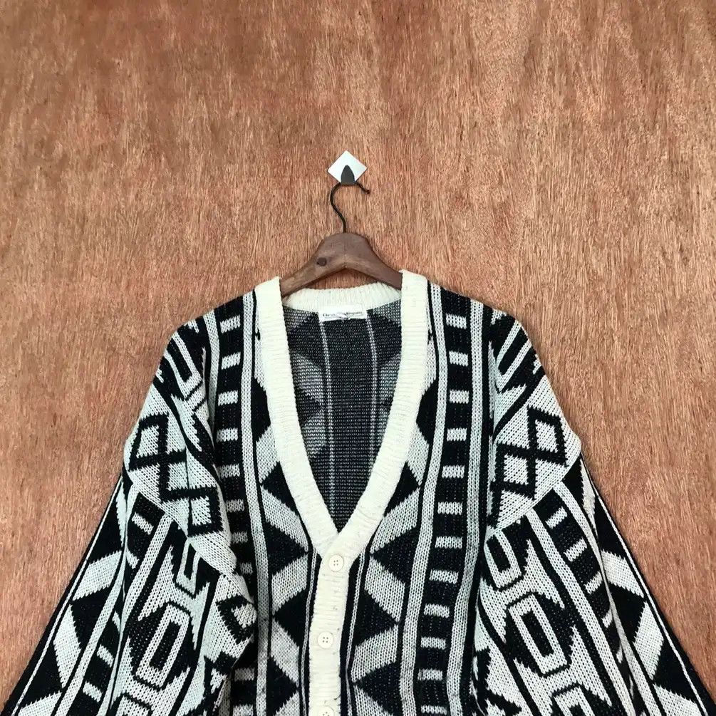 Japanese Brand × The Unbranded Brand Oversized Navajo Pattern Knit Cardigan #329 Size 4XL / US 24-26 - 2 Thumbnail